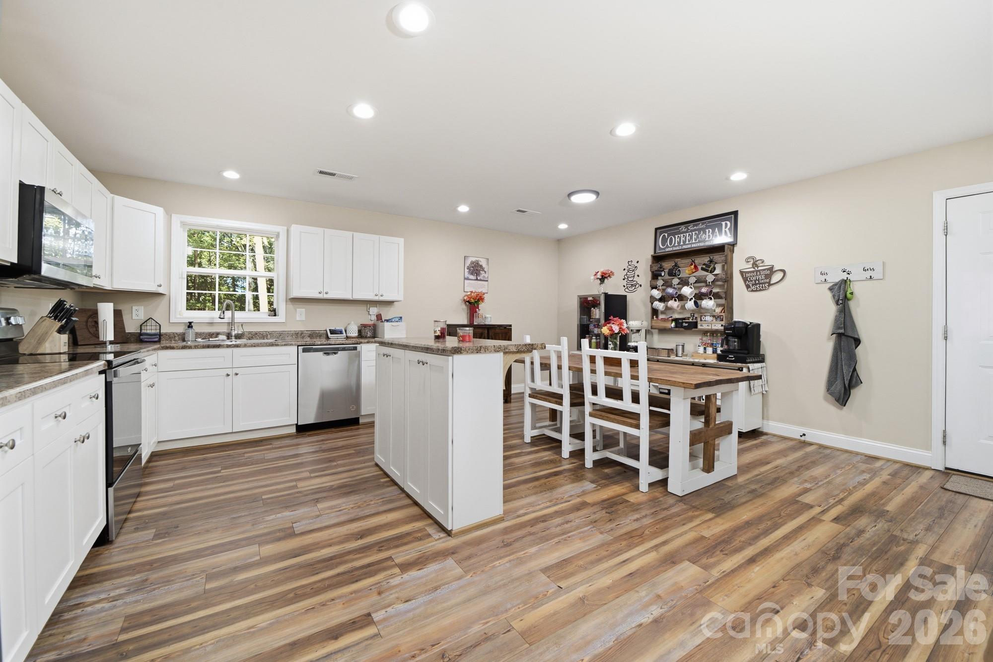 410 W Shiloh Unity Road Property Photo 6