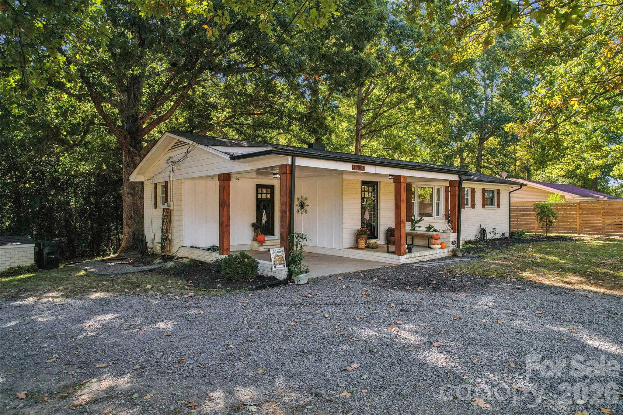 20508 Indian Mound Road Property Photo 1