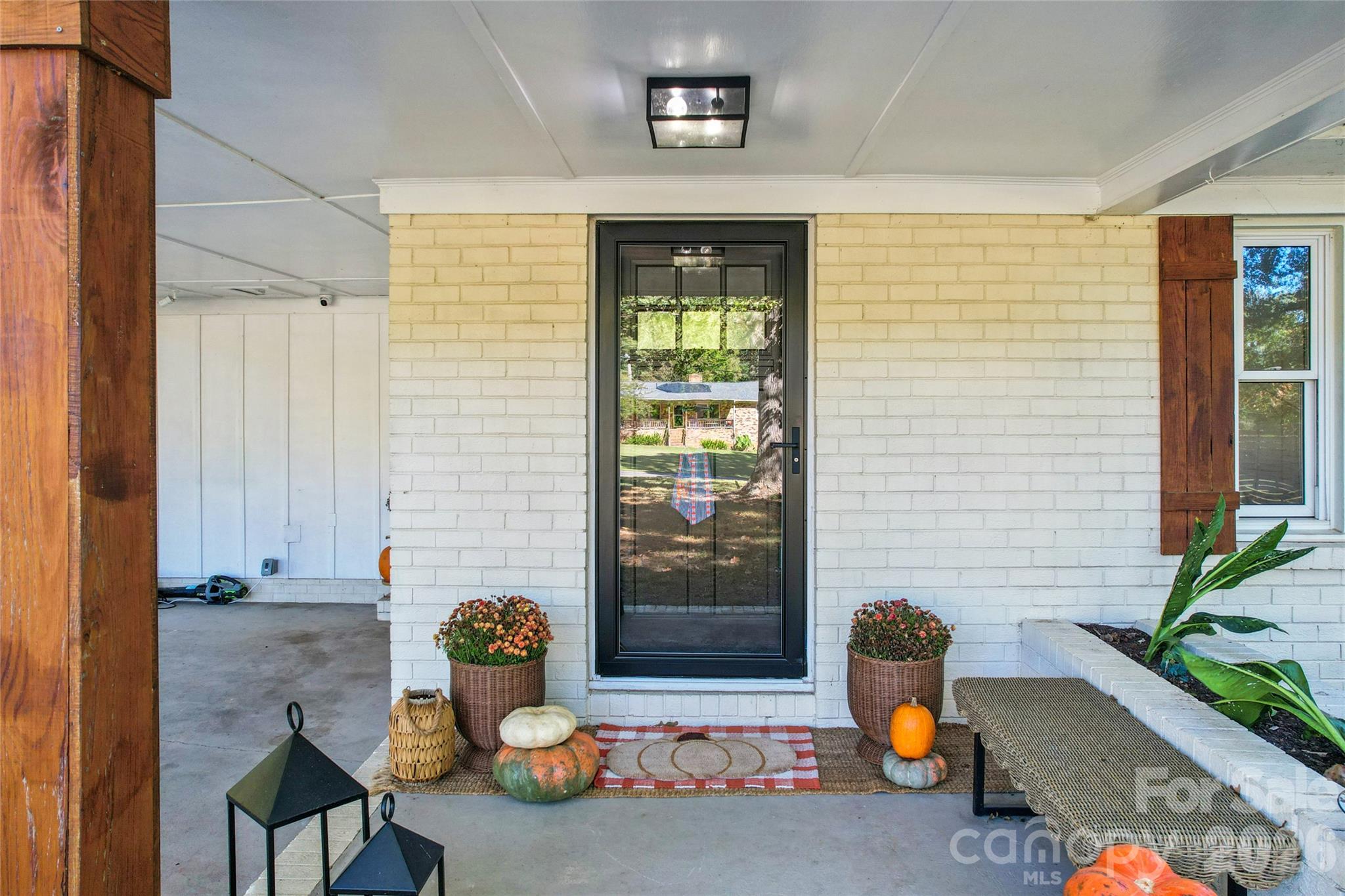 20508 Indian Mound Road Property Photo 4