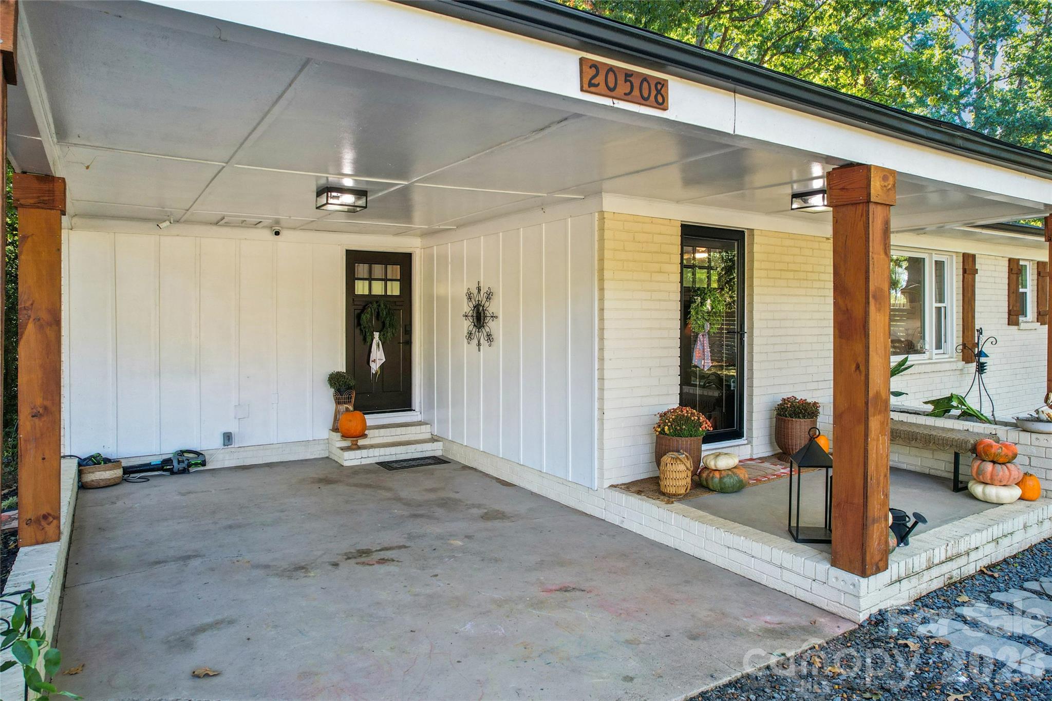 20508 Indian Mound Road Property Photo 5