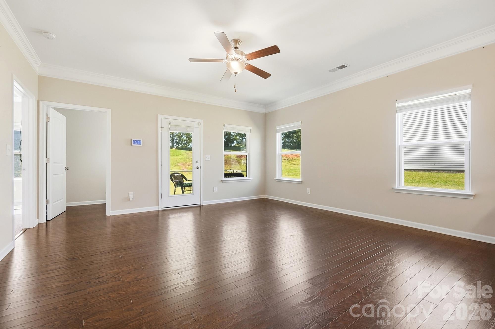 286 Settlers Grove Lane Property Photo 3