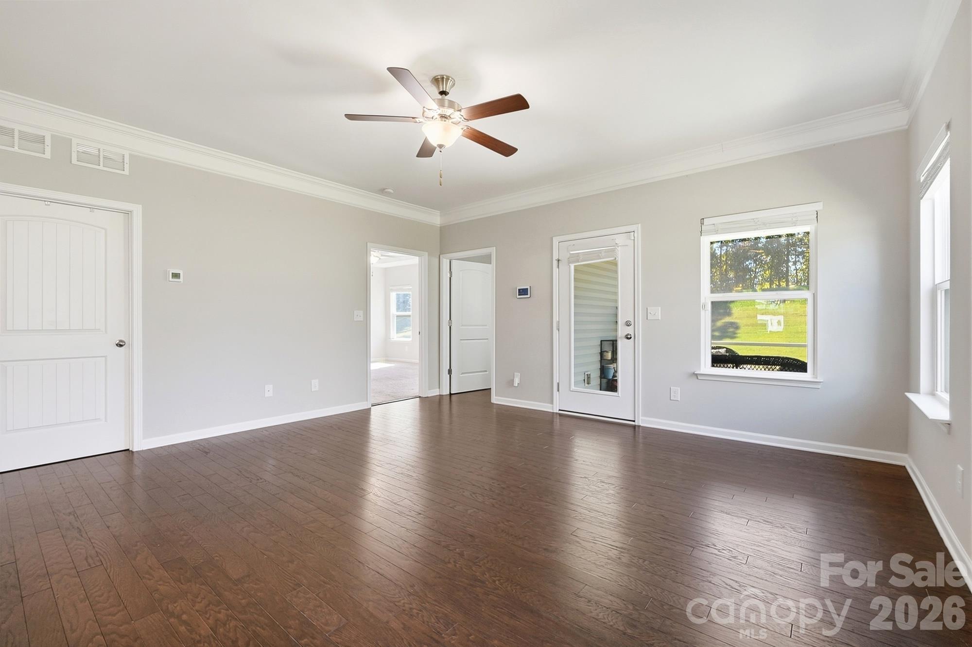 286 Settlers Grove Lane Property Photo 4