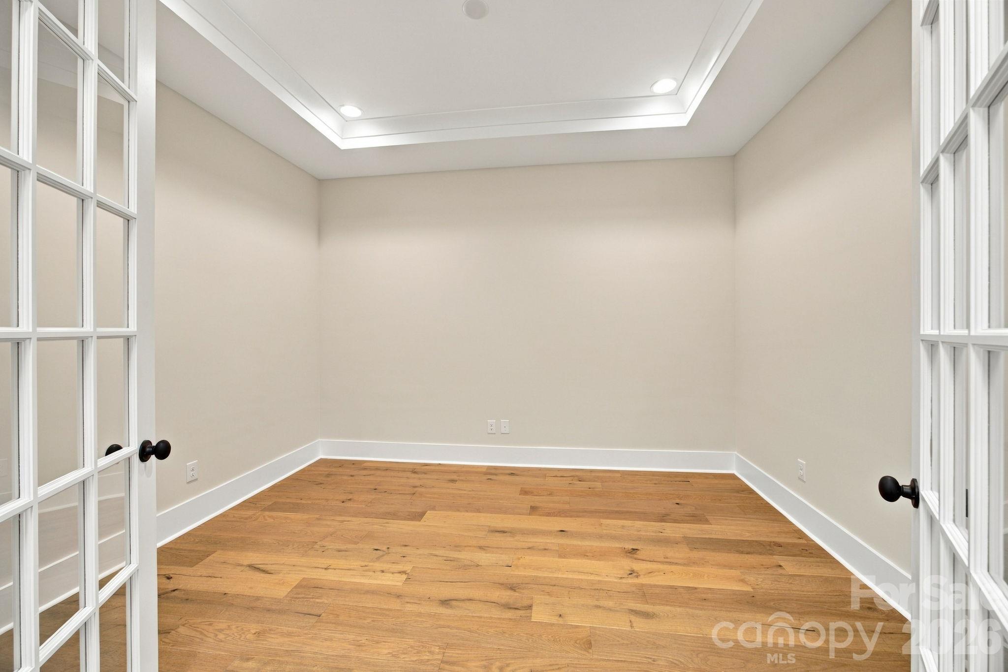 4178 Millstream Road Property Photo 14