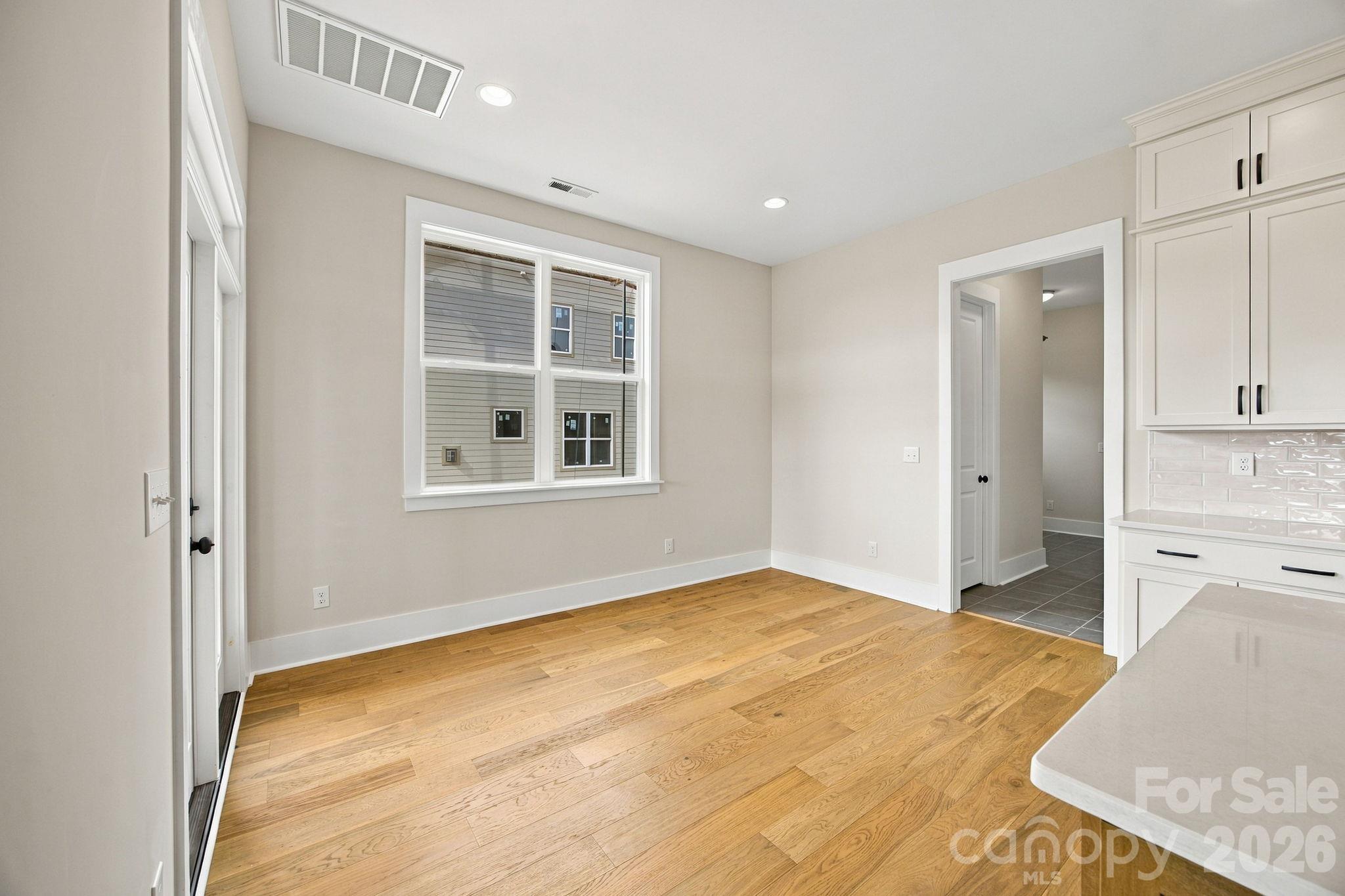 4178 Millstream Road Property Photo 20