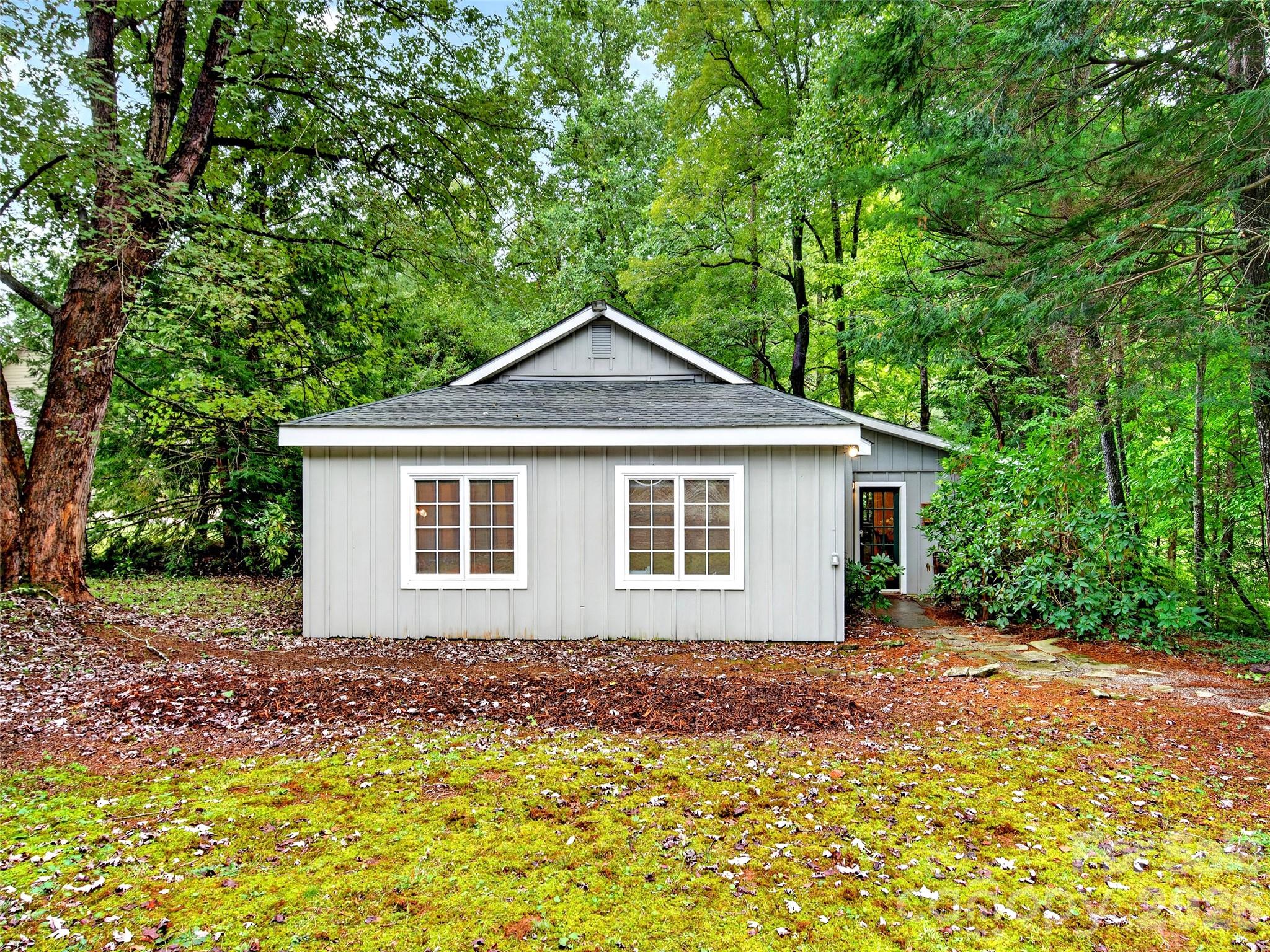 138 Gowan Point 4 Property Photo 3