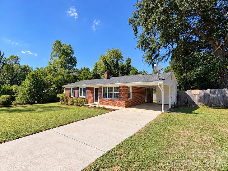 304 Sumter Street Property Photo 1