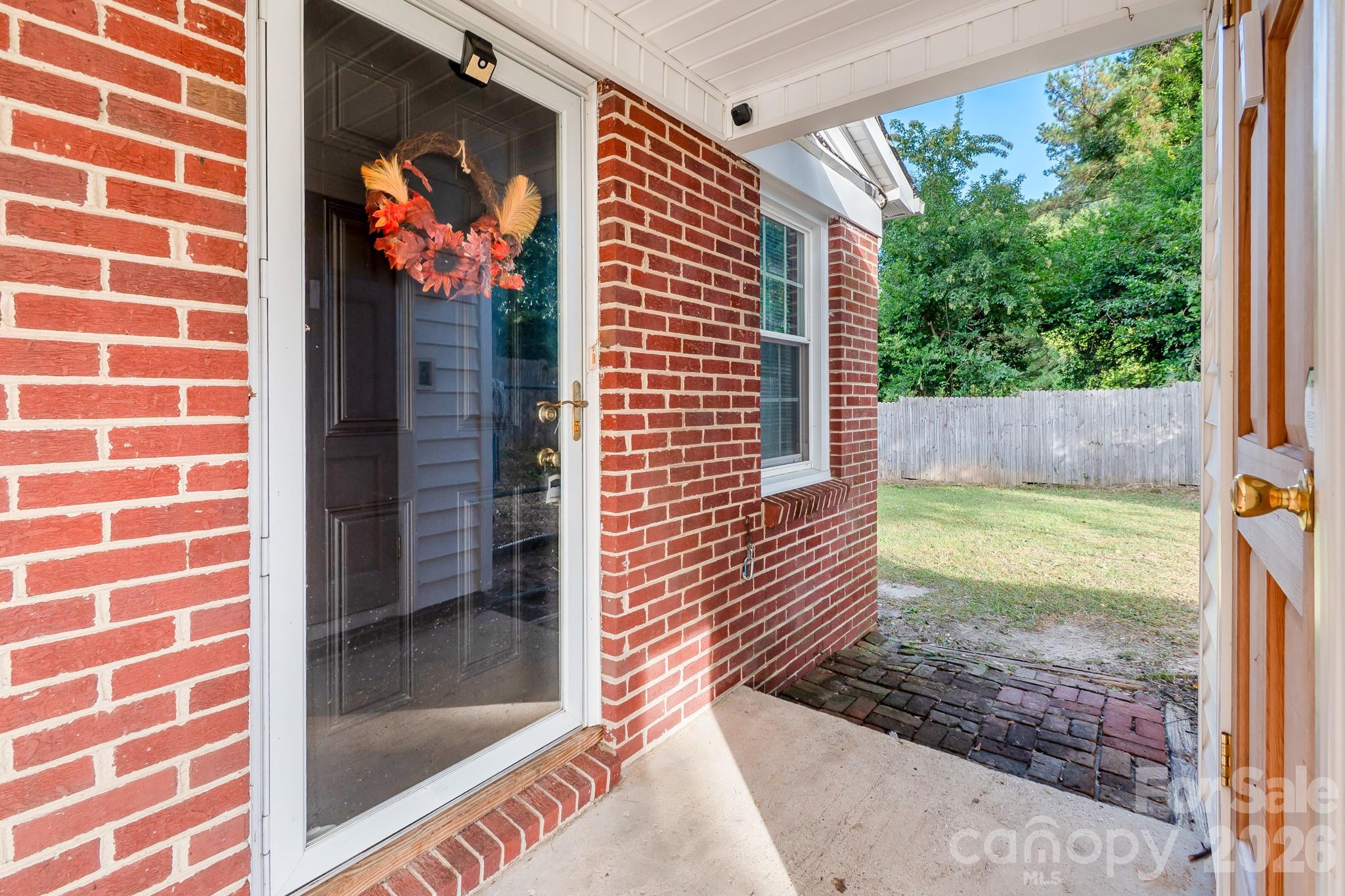 304 Sumter Street Property Photo 5