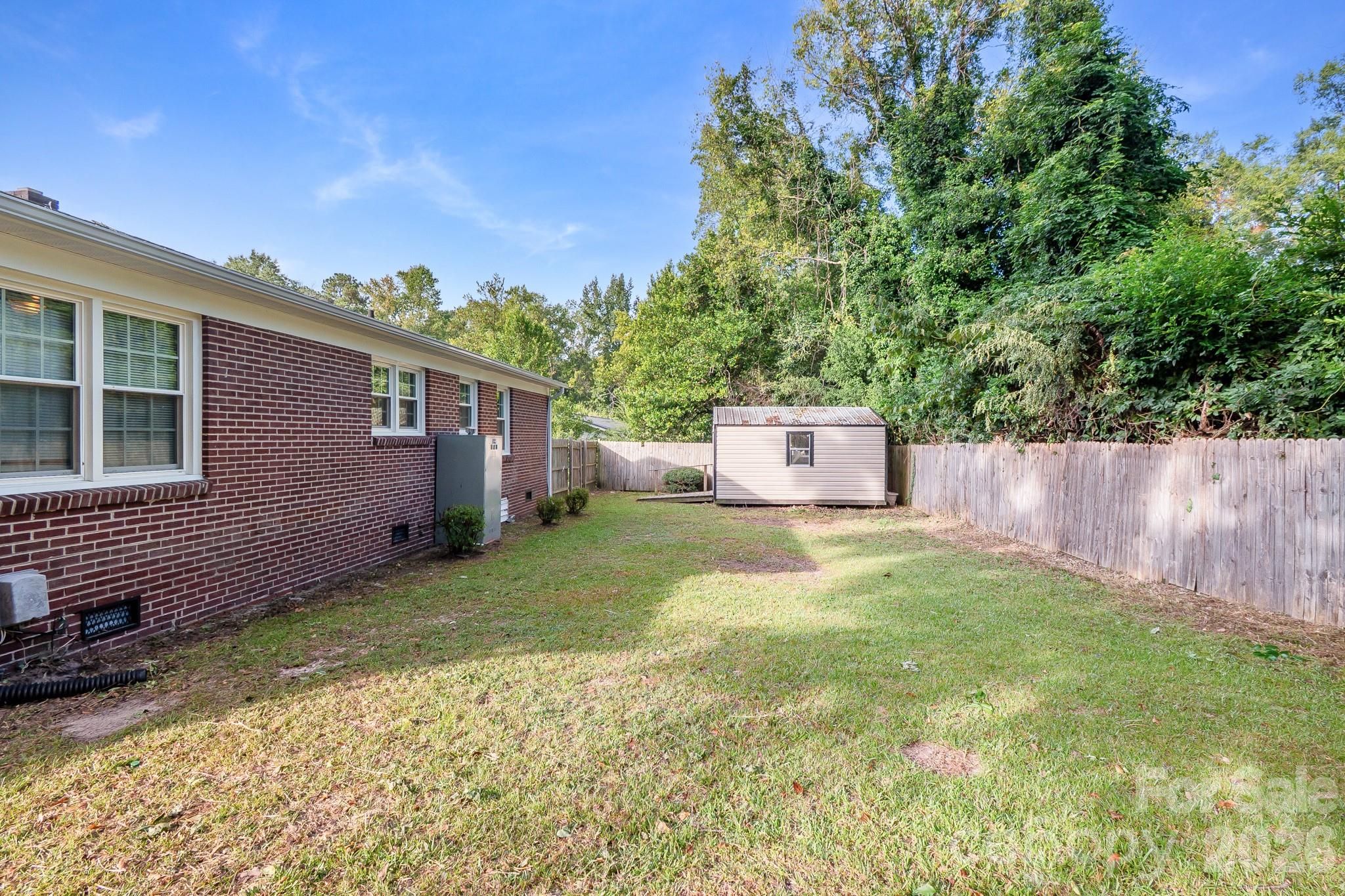 304 Sumter Street Property Photo 8