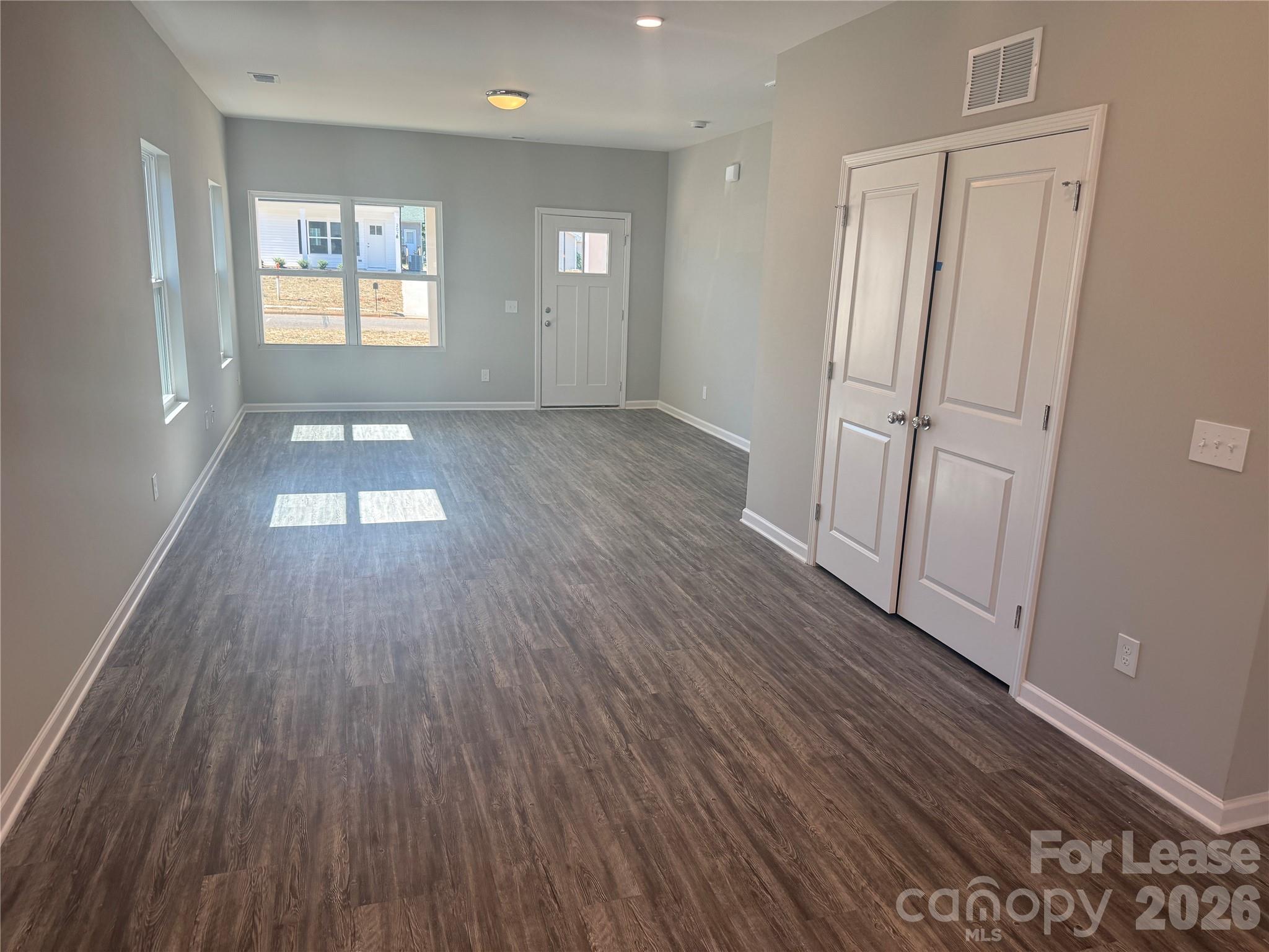 208 Prosperity Place Property Photo 5