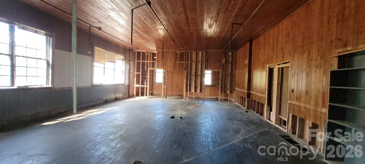 30 Paint Fork Road Property Photo 9