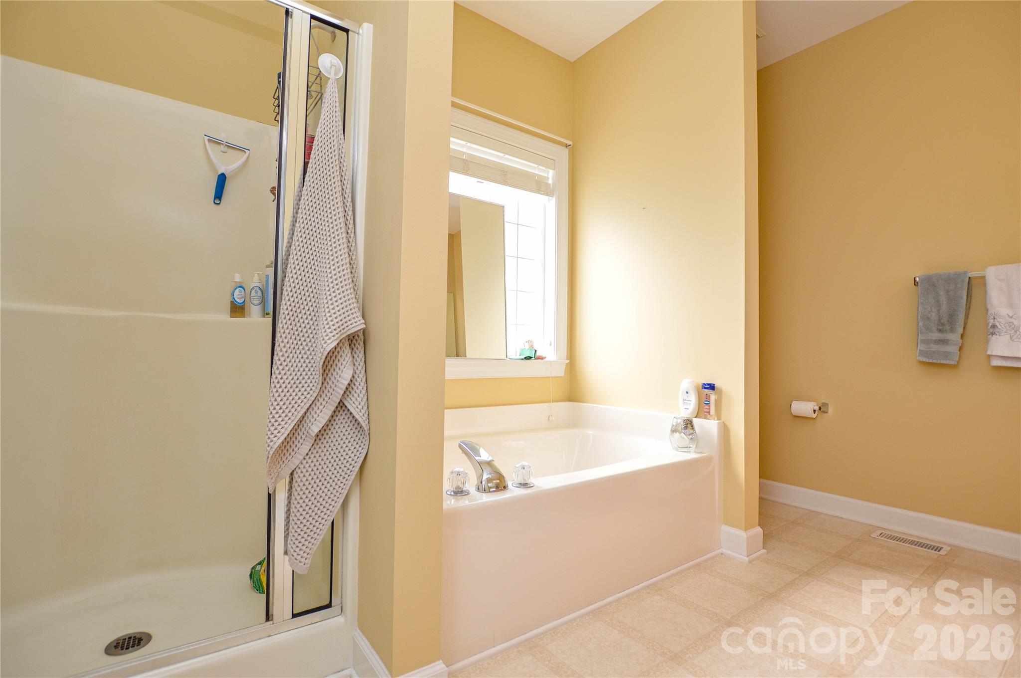 8819 Erbach Lane Property Photo 15