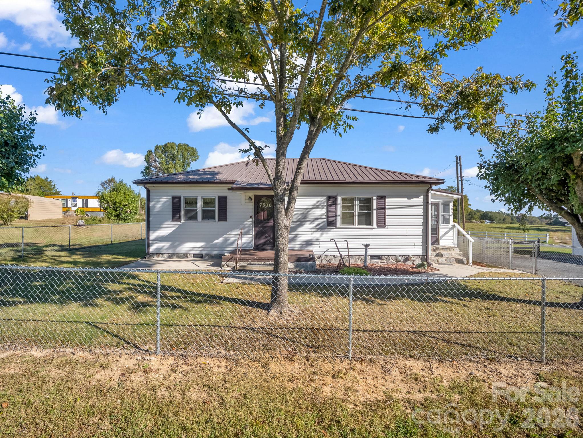 7508 Dallas Cherryville Highway Property Photo 2
