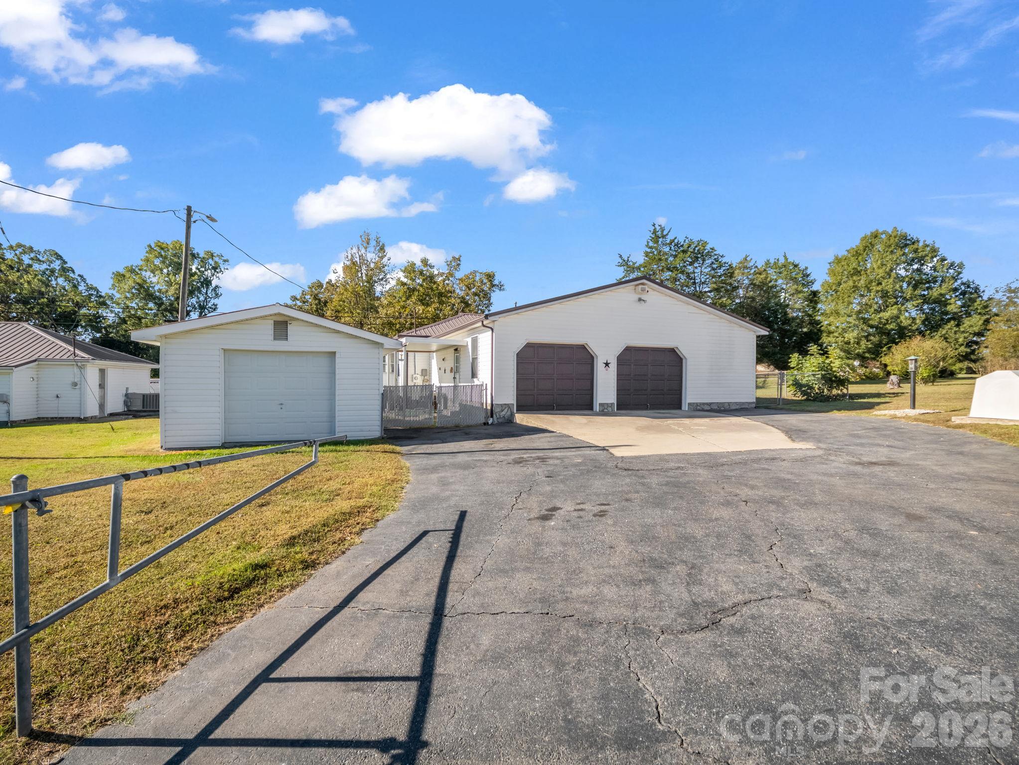7508 Dallas Cherryville Highway Property Photo 8