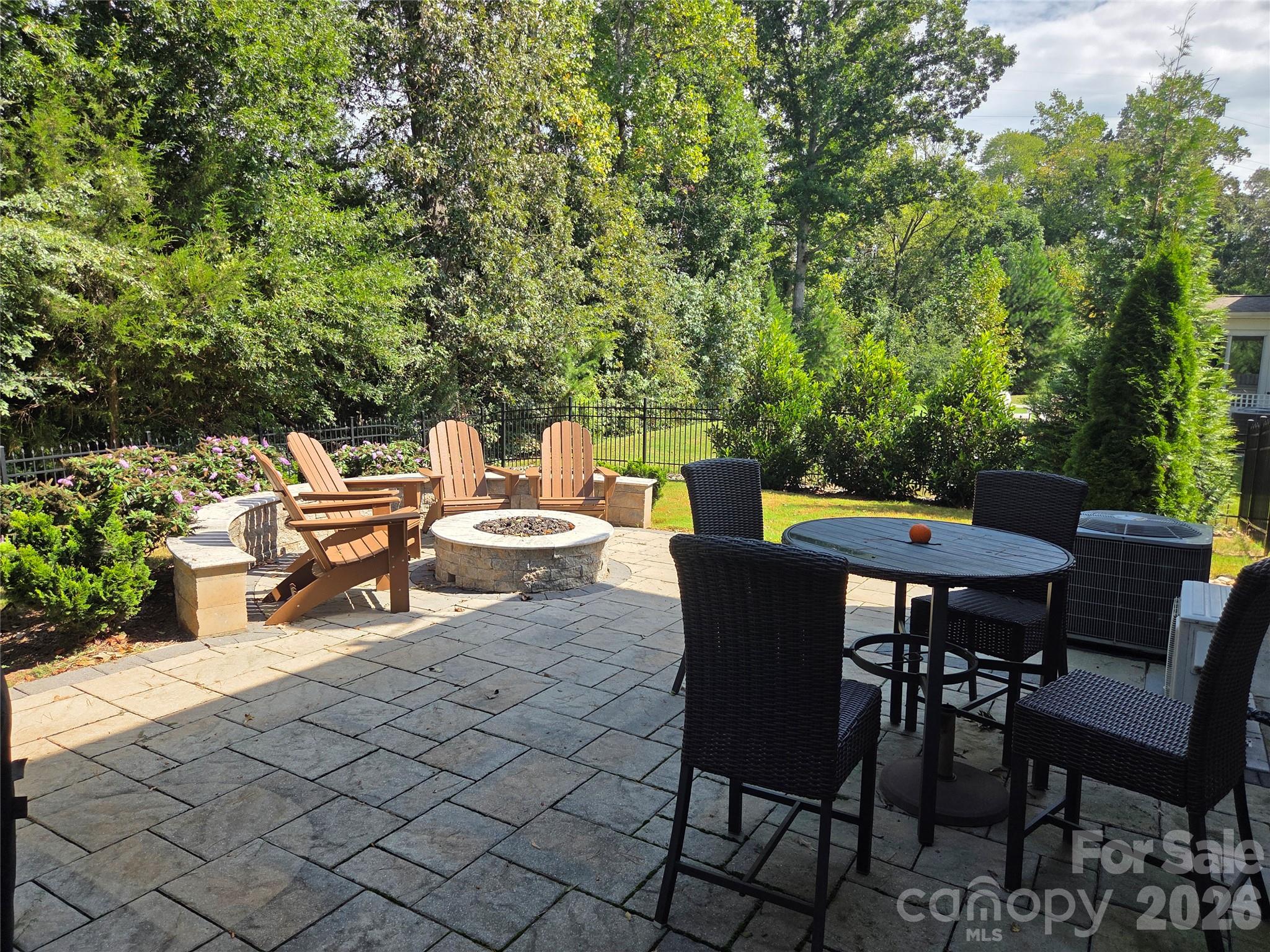 9158 Cantrell Way Property Photo 5