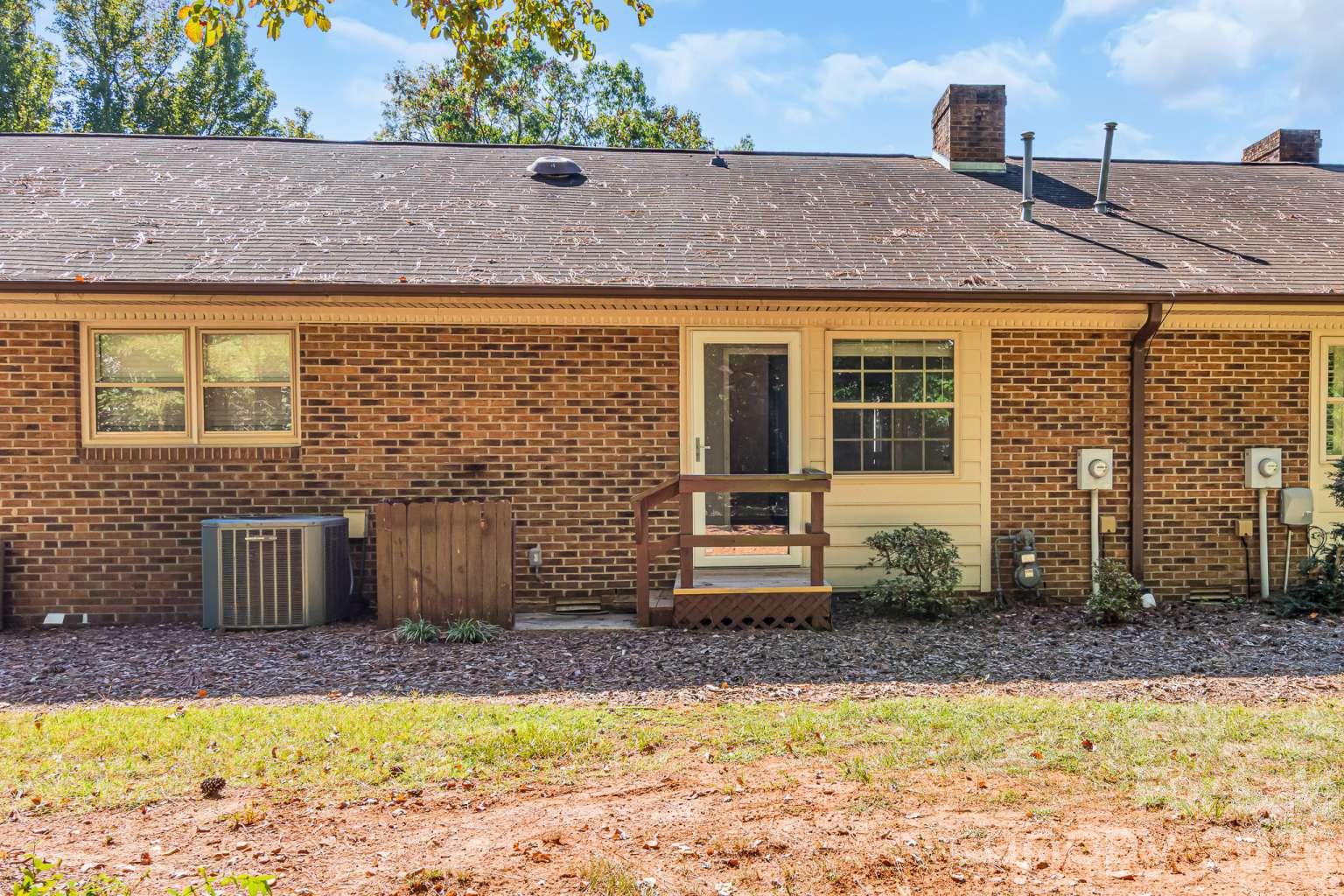602 Colby Circle Property Photo 36