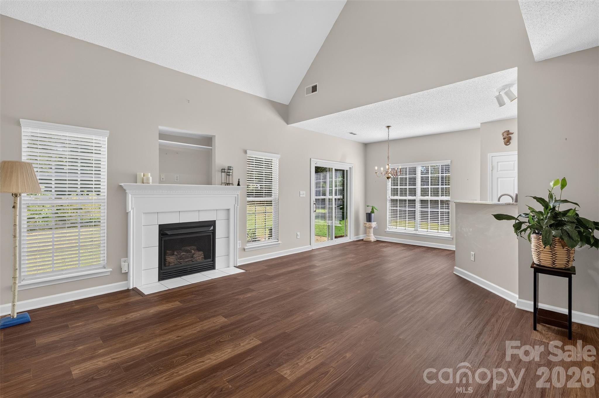 12530 Windward Oaks Drive Property Photo 7