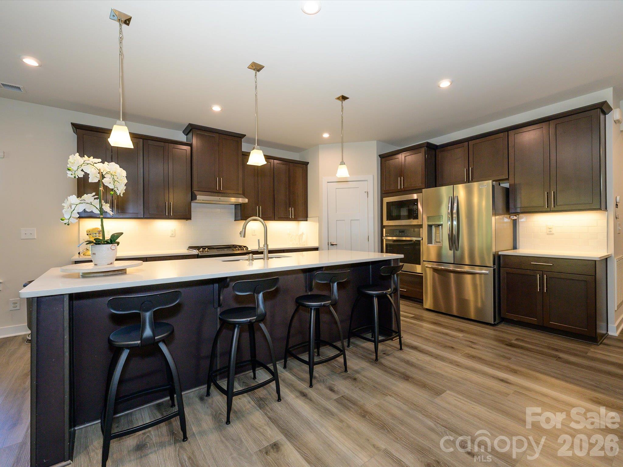8504 Everwood Avenue Property Photo 8
