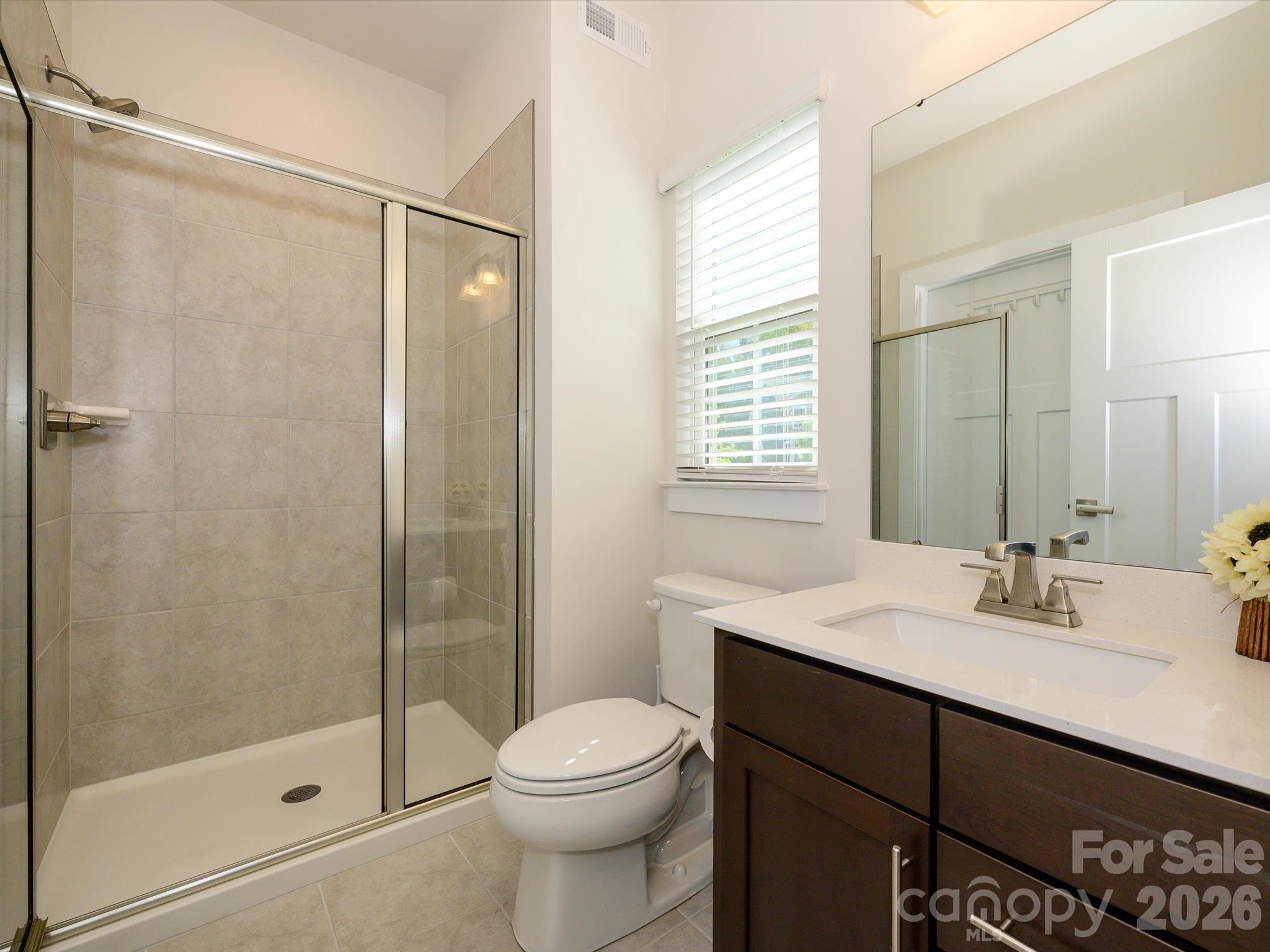 8504 Everwood Avenue Property Photo 17