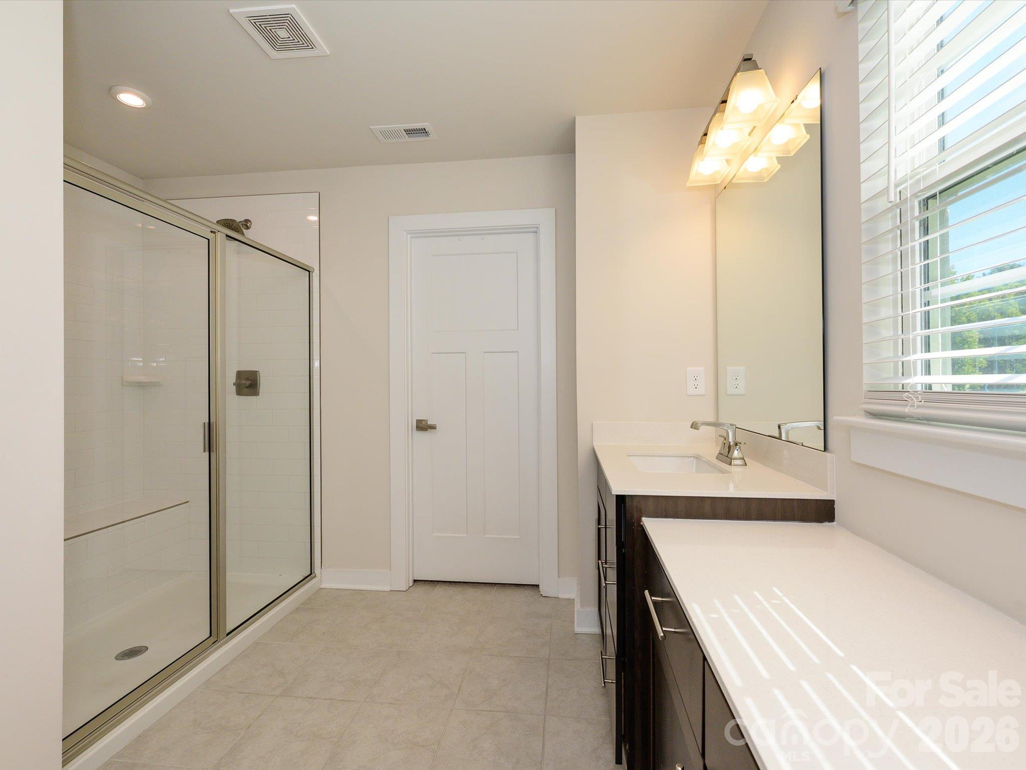 8504 Everwood Avenue Property Photo 29
