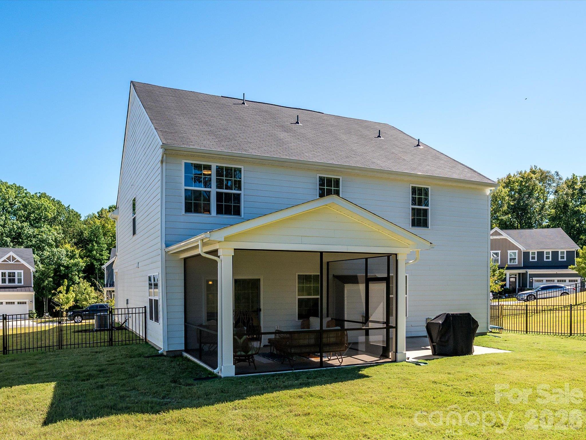 8504 Everwood Avenue Property Photo 34