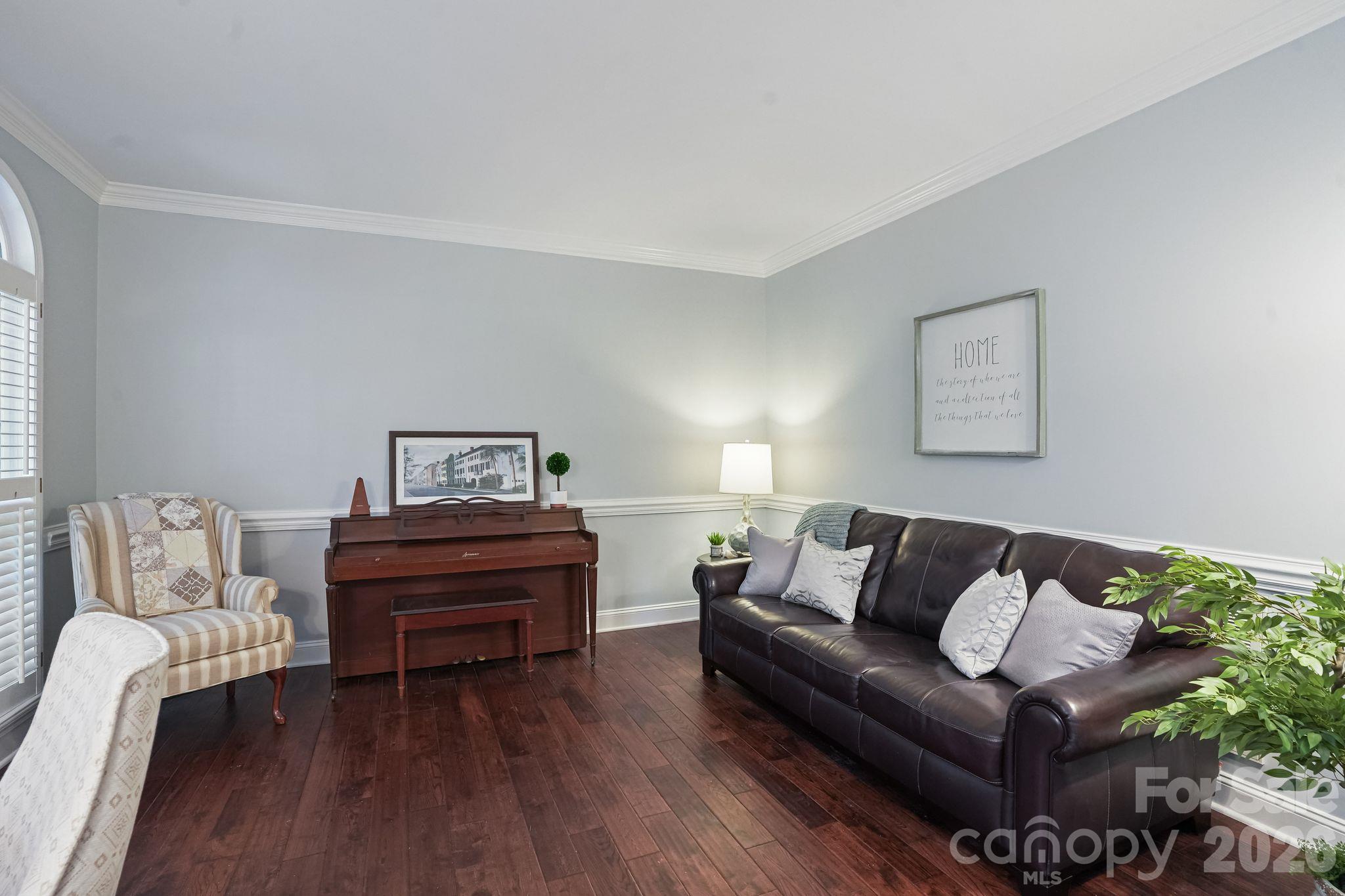 16131 Cranleigh Drive Property Photo 7