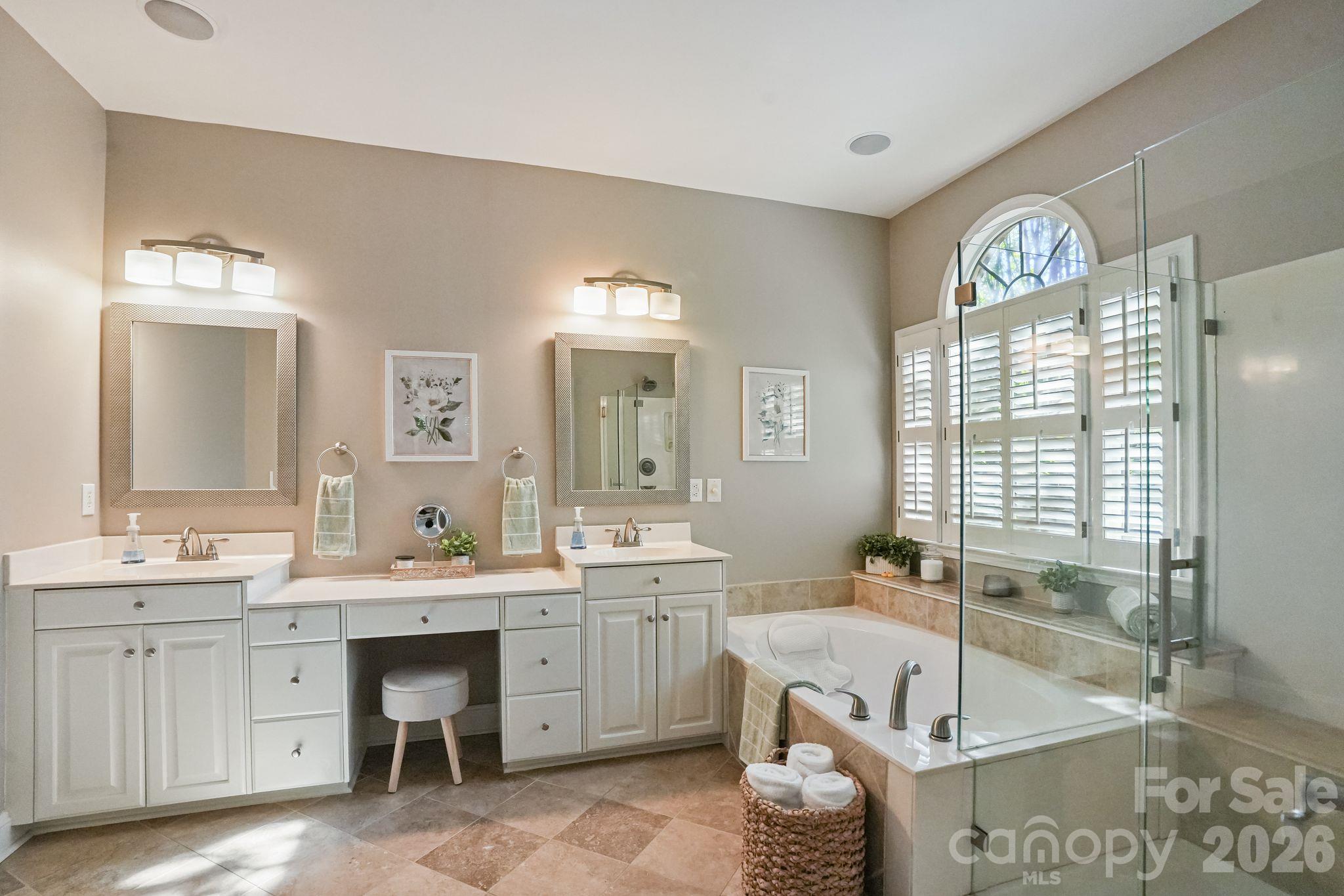 16131 Cranleigh Drive Property Photo 25