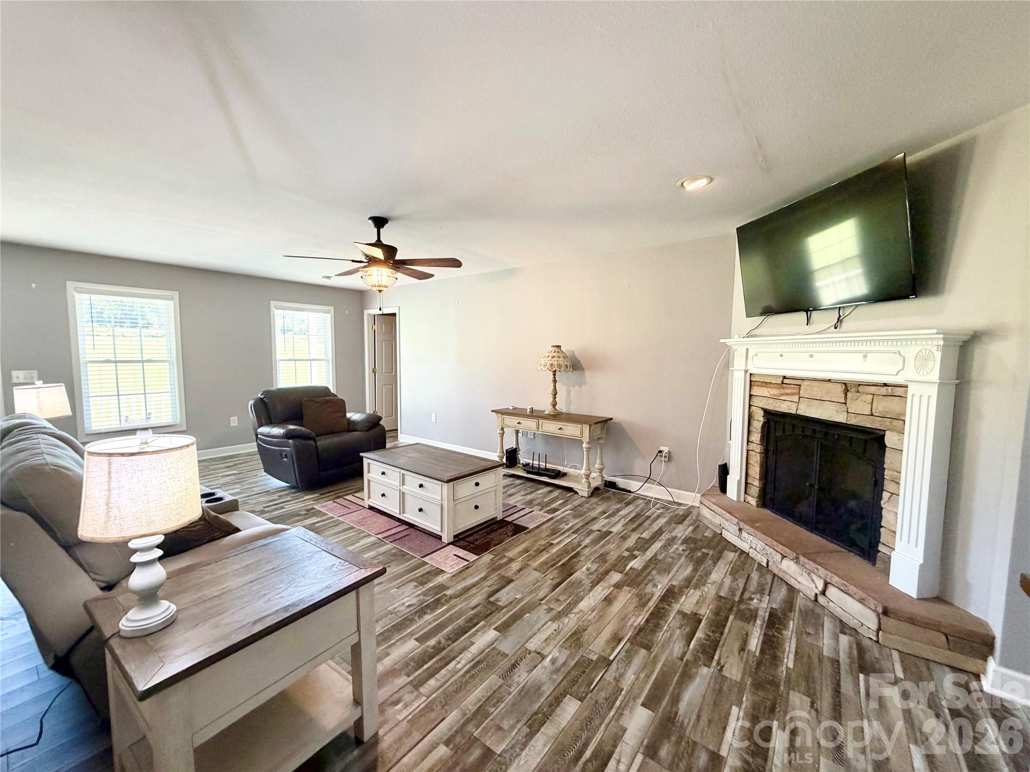 3011 1 Wood Road Property Photo 4