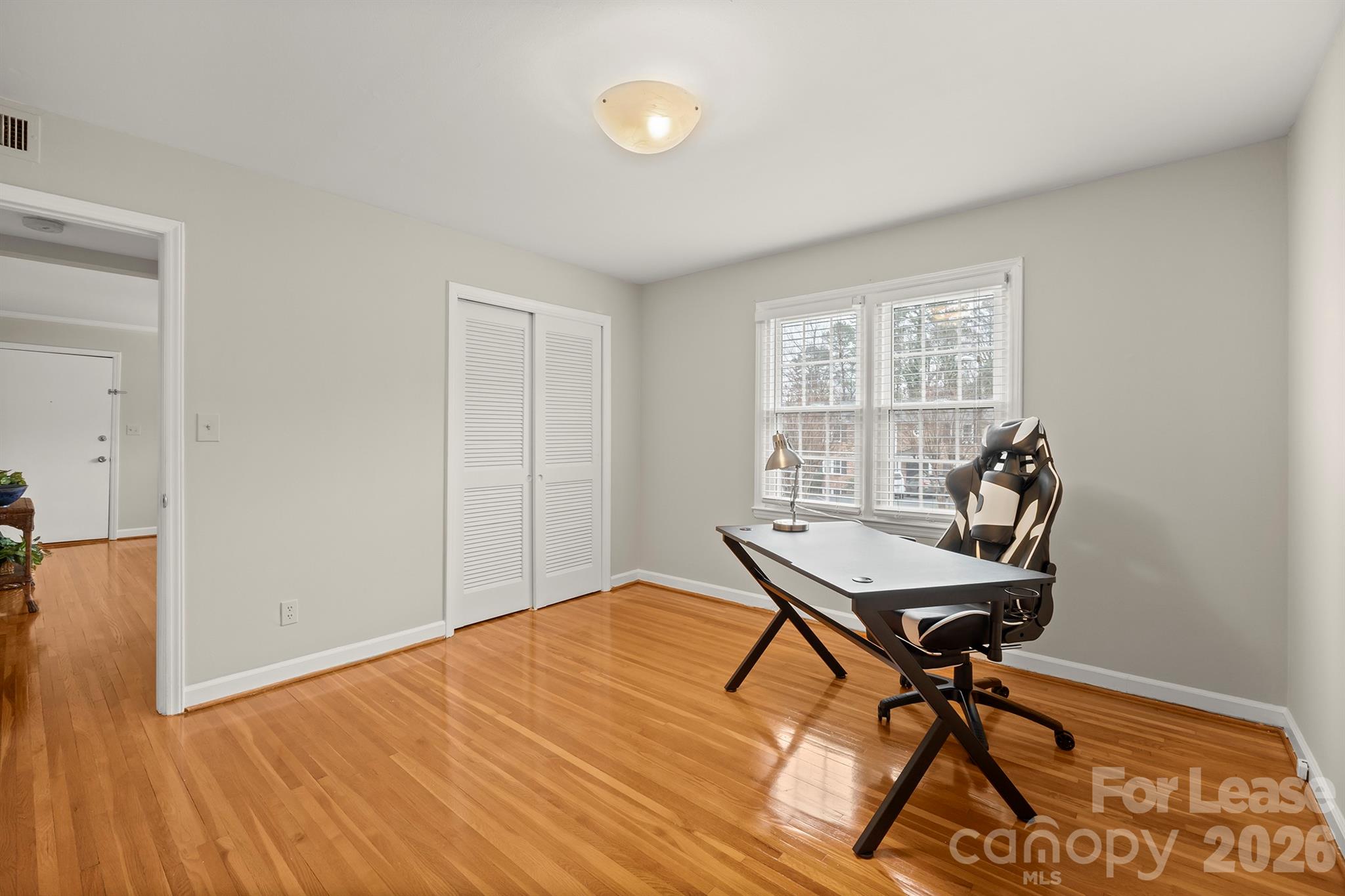 910 Mcalway Road E Property Photo 12