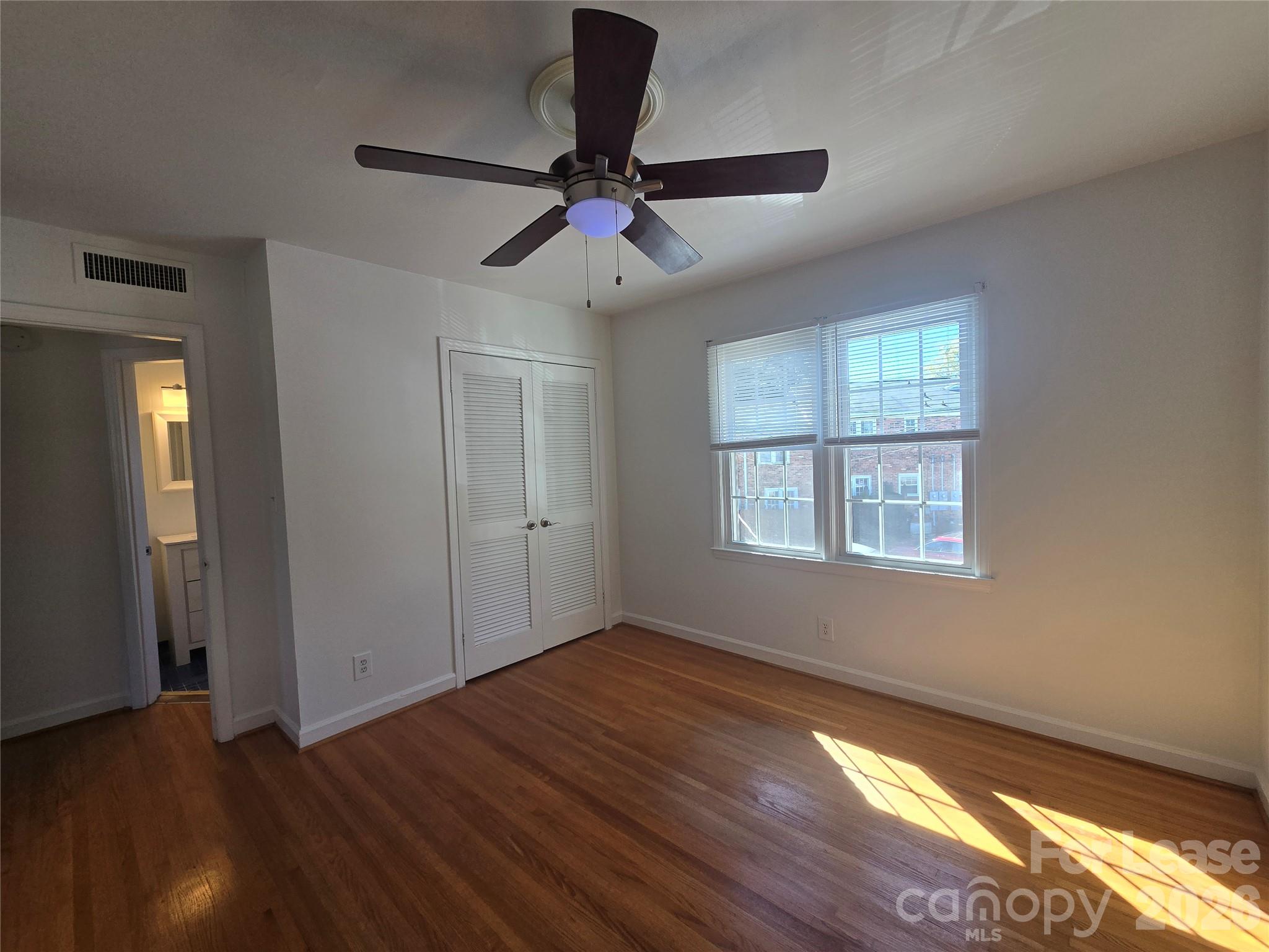 910 Mcalway Road E Property Photo 13