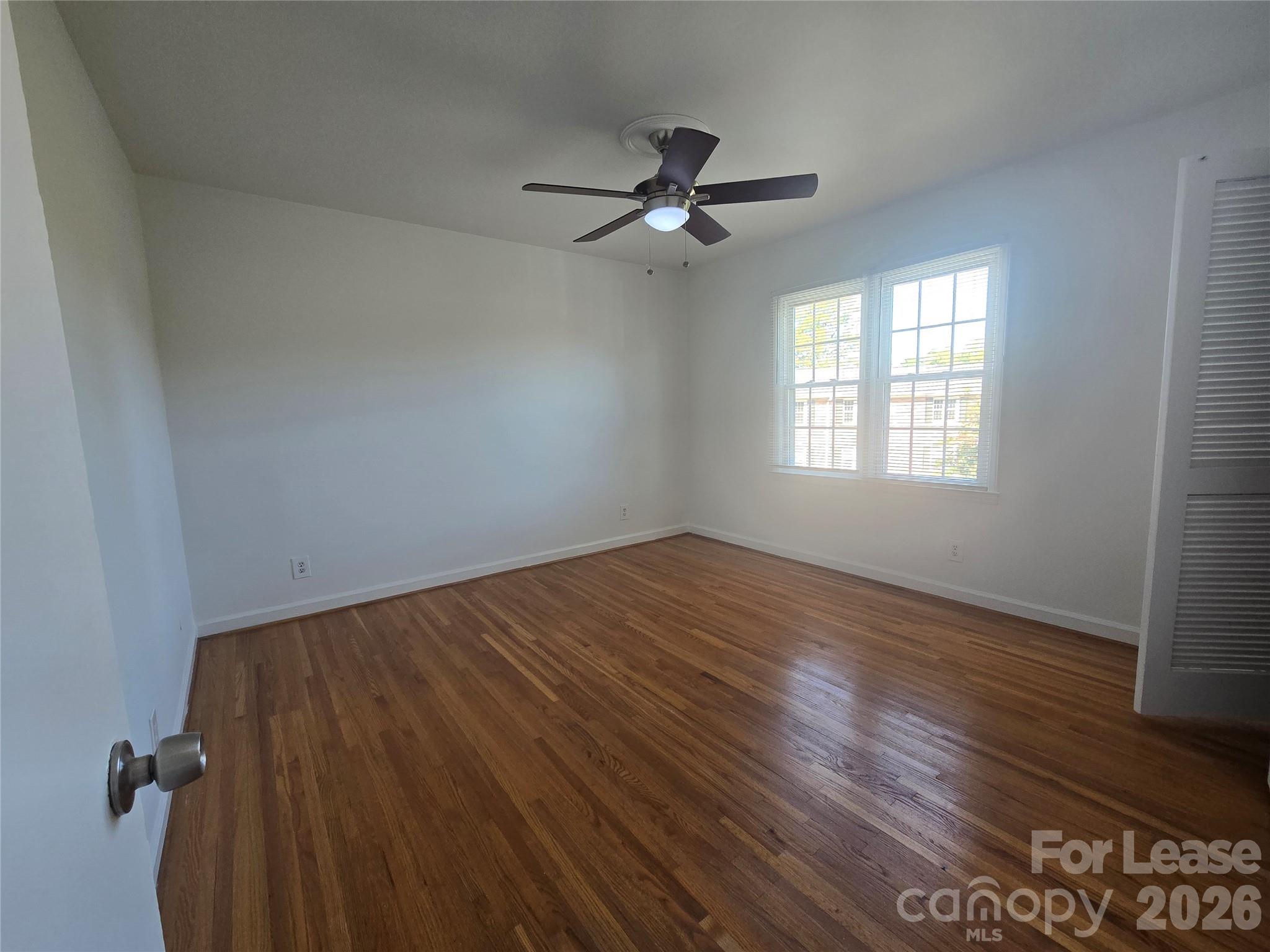 910 Mcalway Road E Property Photo 18