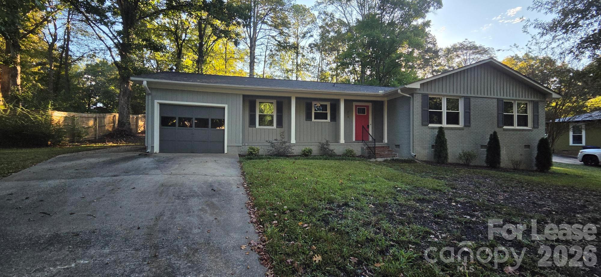 213 Pelham Lane Property Photo 2