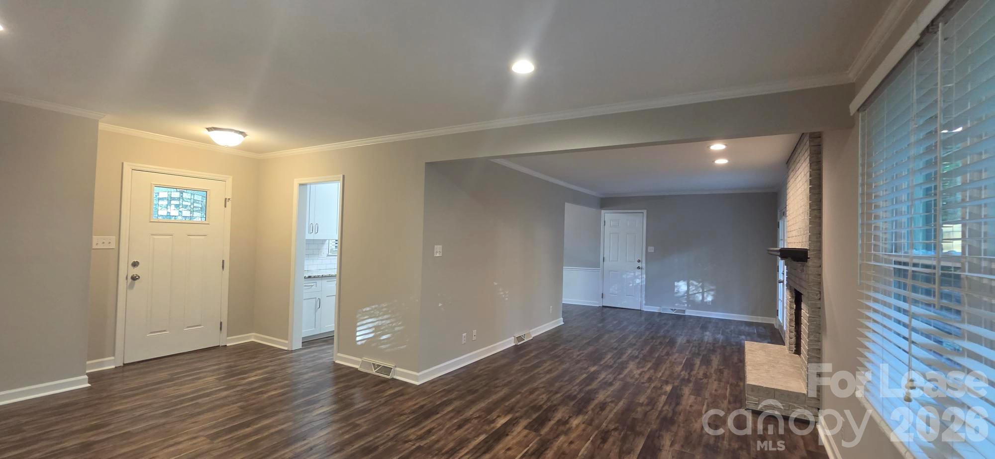 213 Pelham Lane Property Photo 4