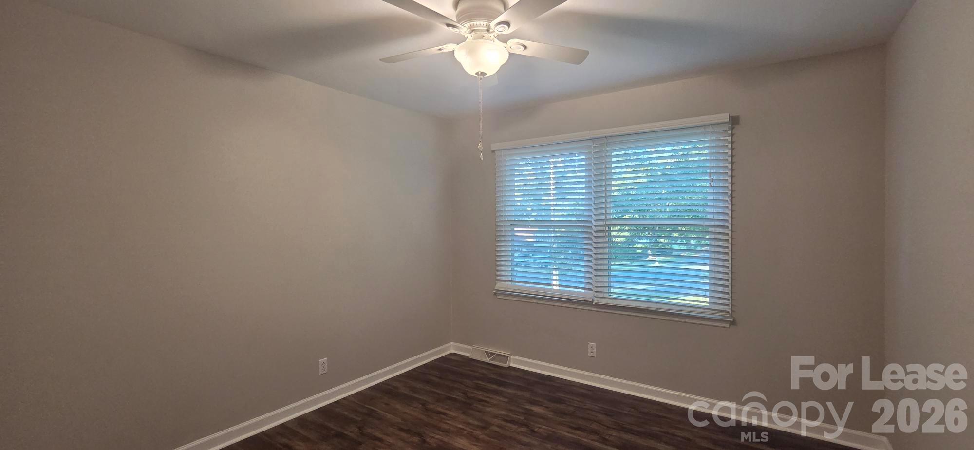 213 Pelham Lane Property Photo 15