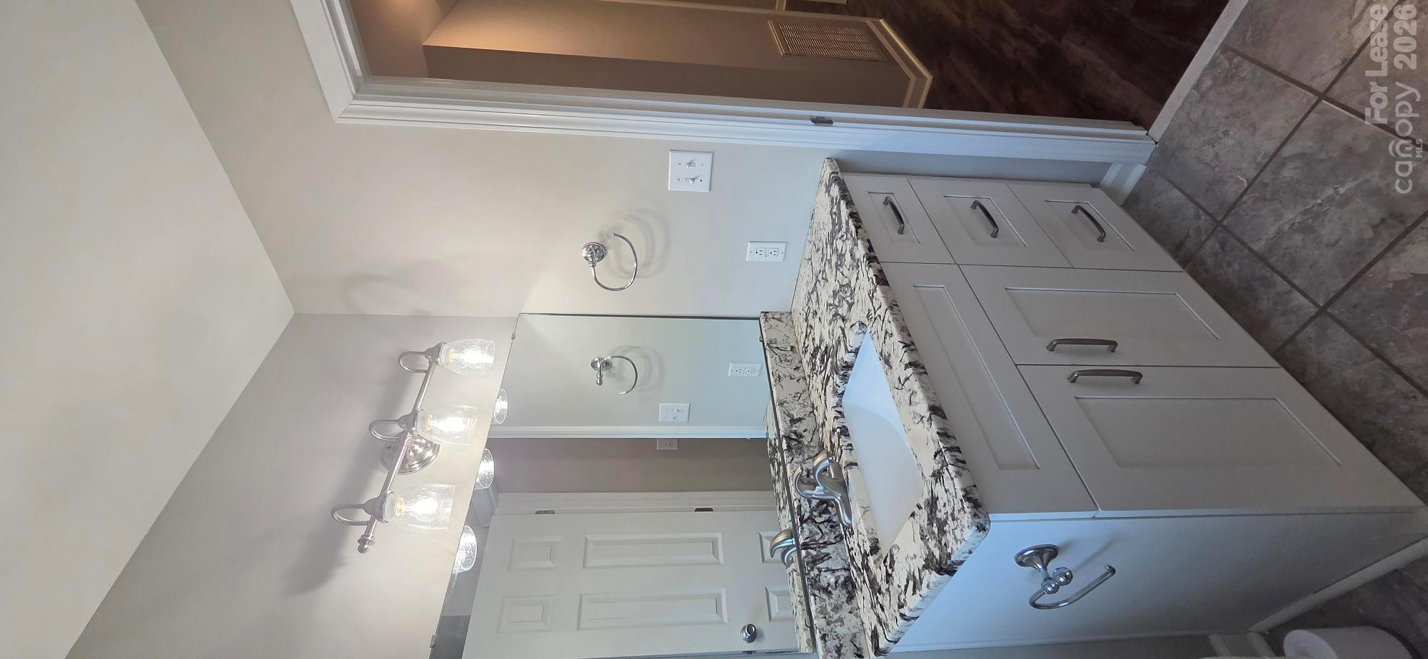 213 Pelham Lane Property Photo 20