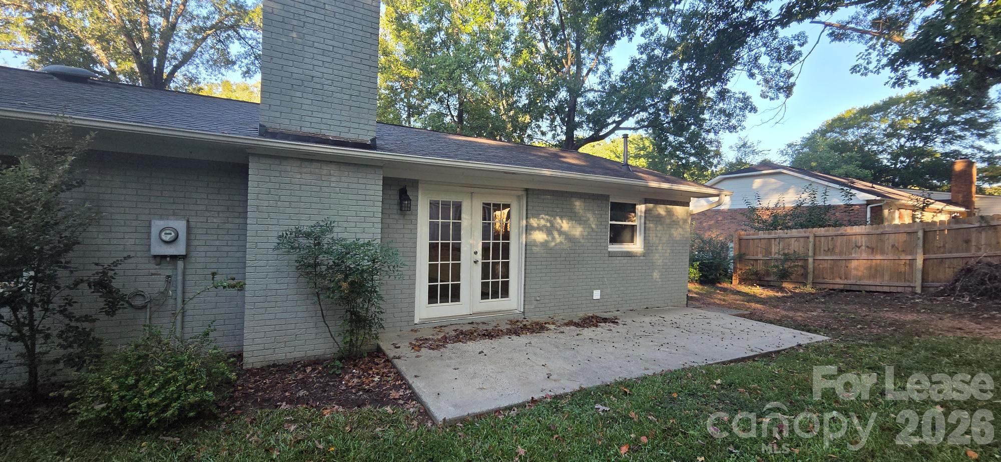 213 Pelham Lane Property Photo 28