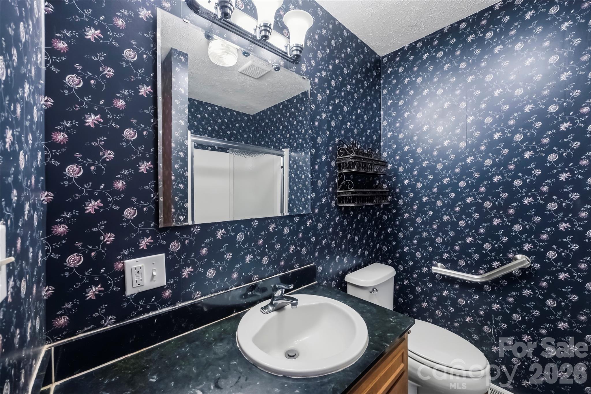 221 Lee Black Road Property Photo 35