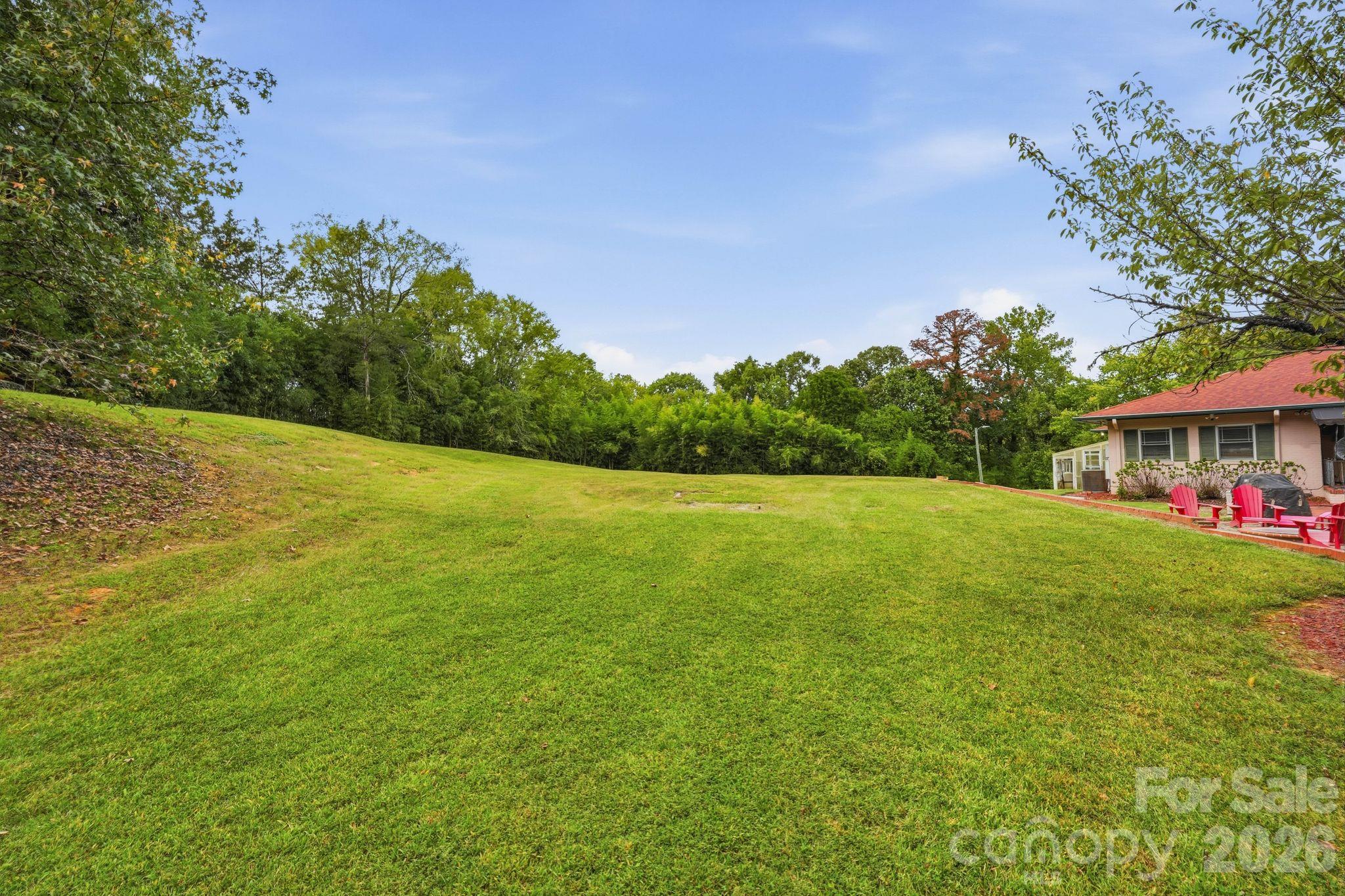 7708 Sardis Road Property Photo 6