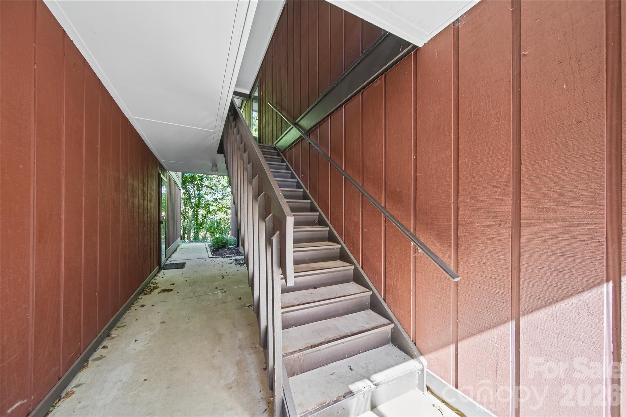 47 Edgewood Avenue Apt. B8 Property Photo 4