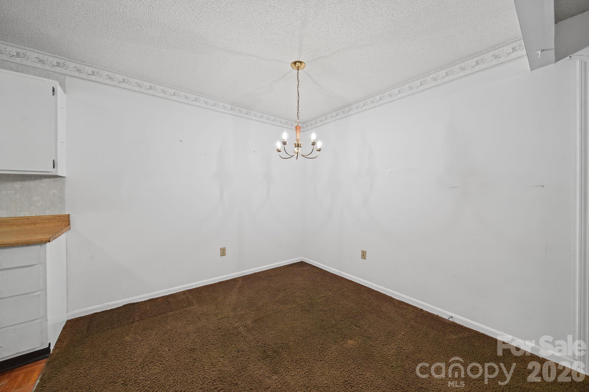 47 Edgewood Avenue Apt. B8 Property Photo 8