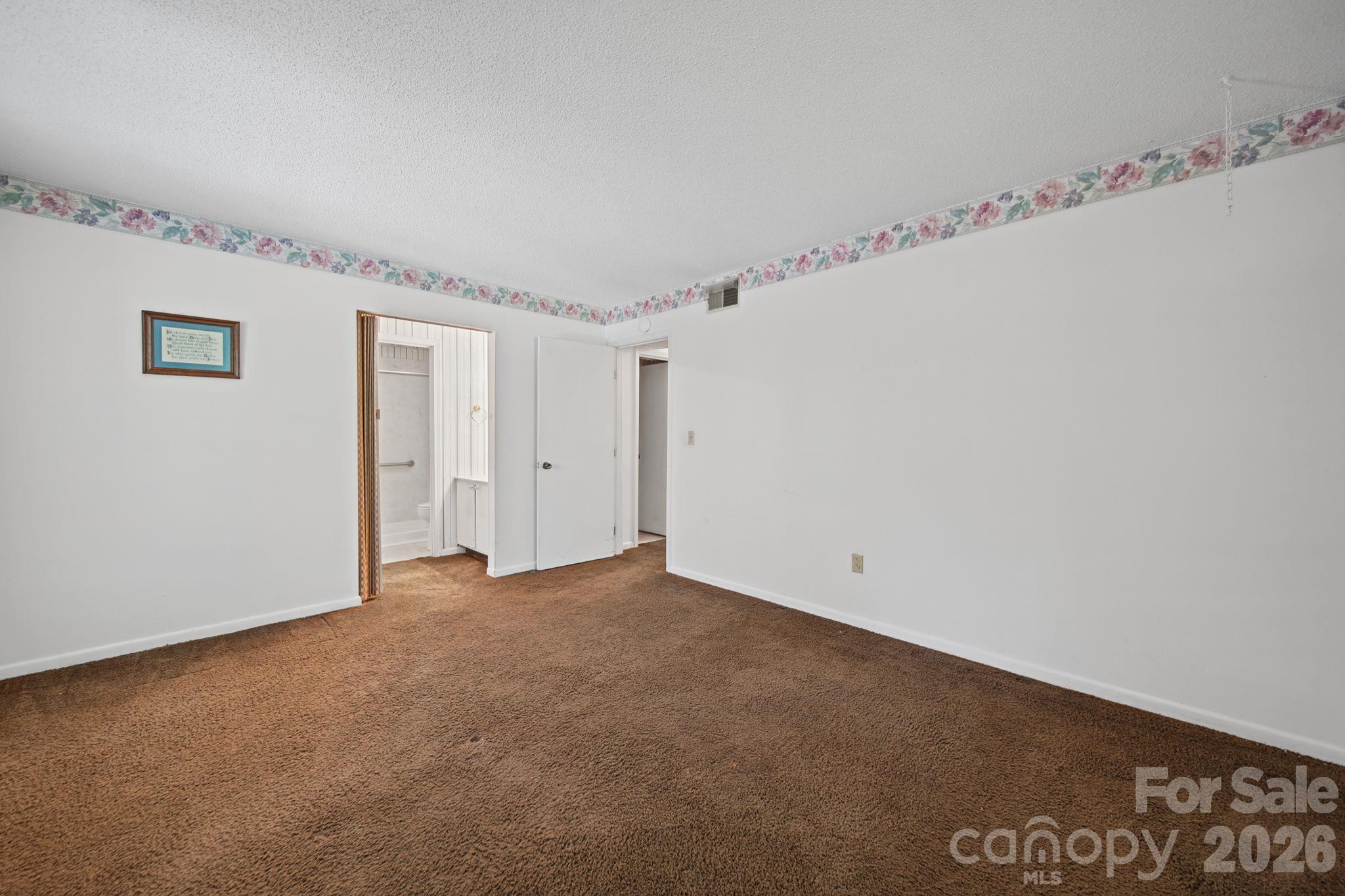47 Edgewood Avenue Apt. B8 Property Photo 18