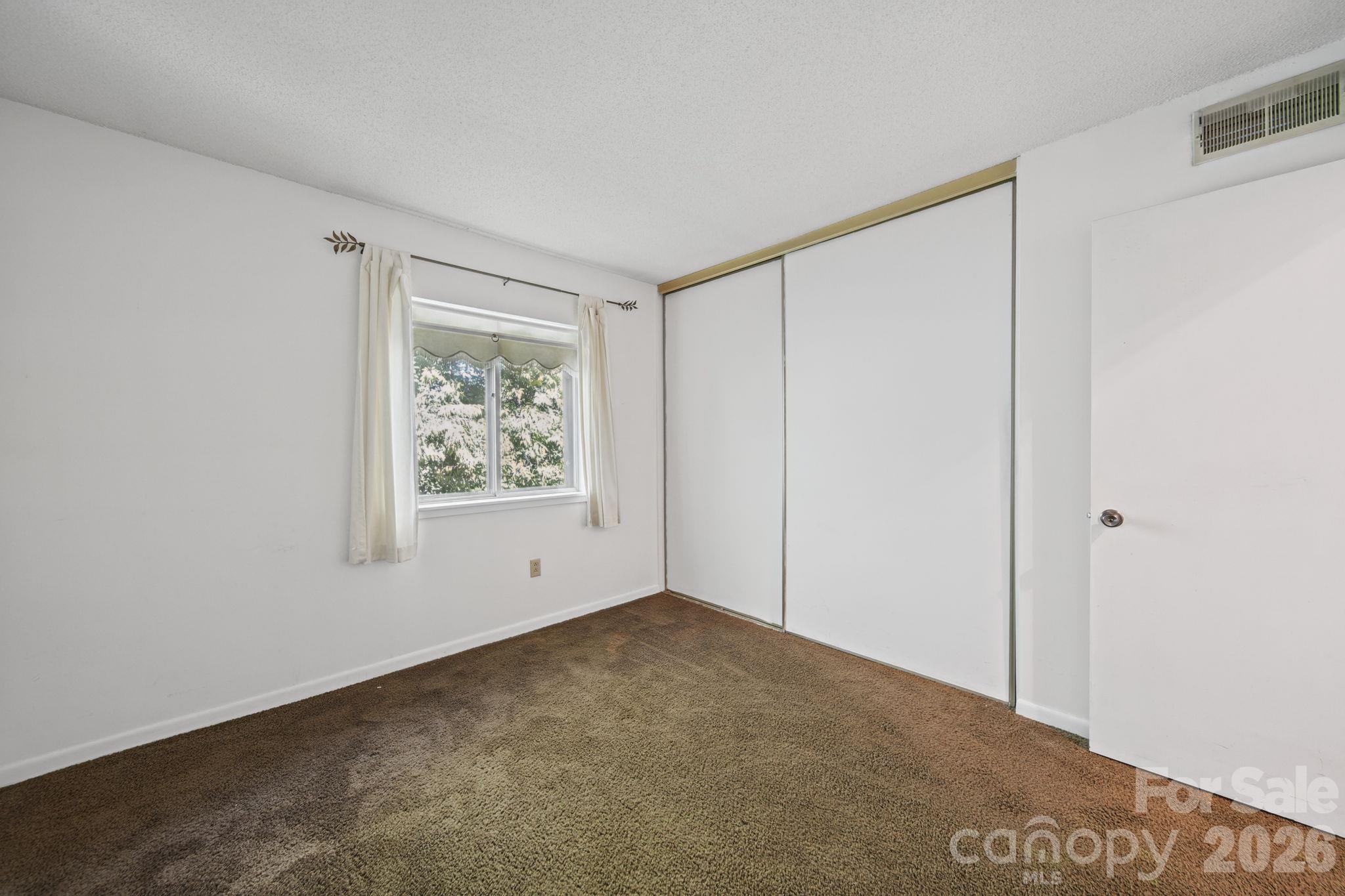 47 Edgewood Avenue Apt. B8 Property Photo 23