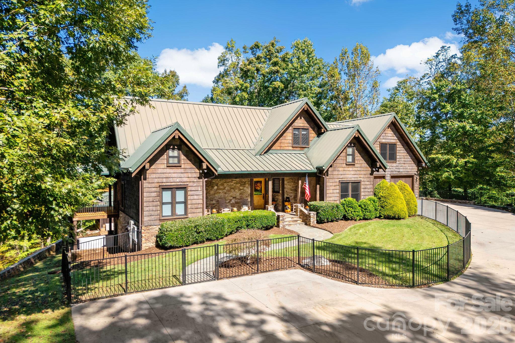 1822 Frog Creek Road Property Photo 1
