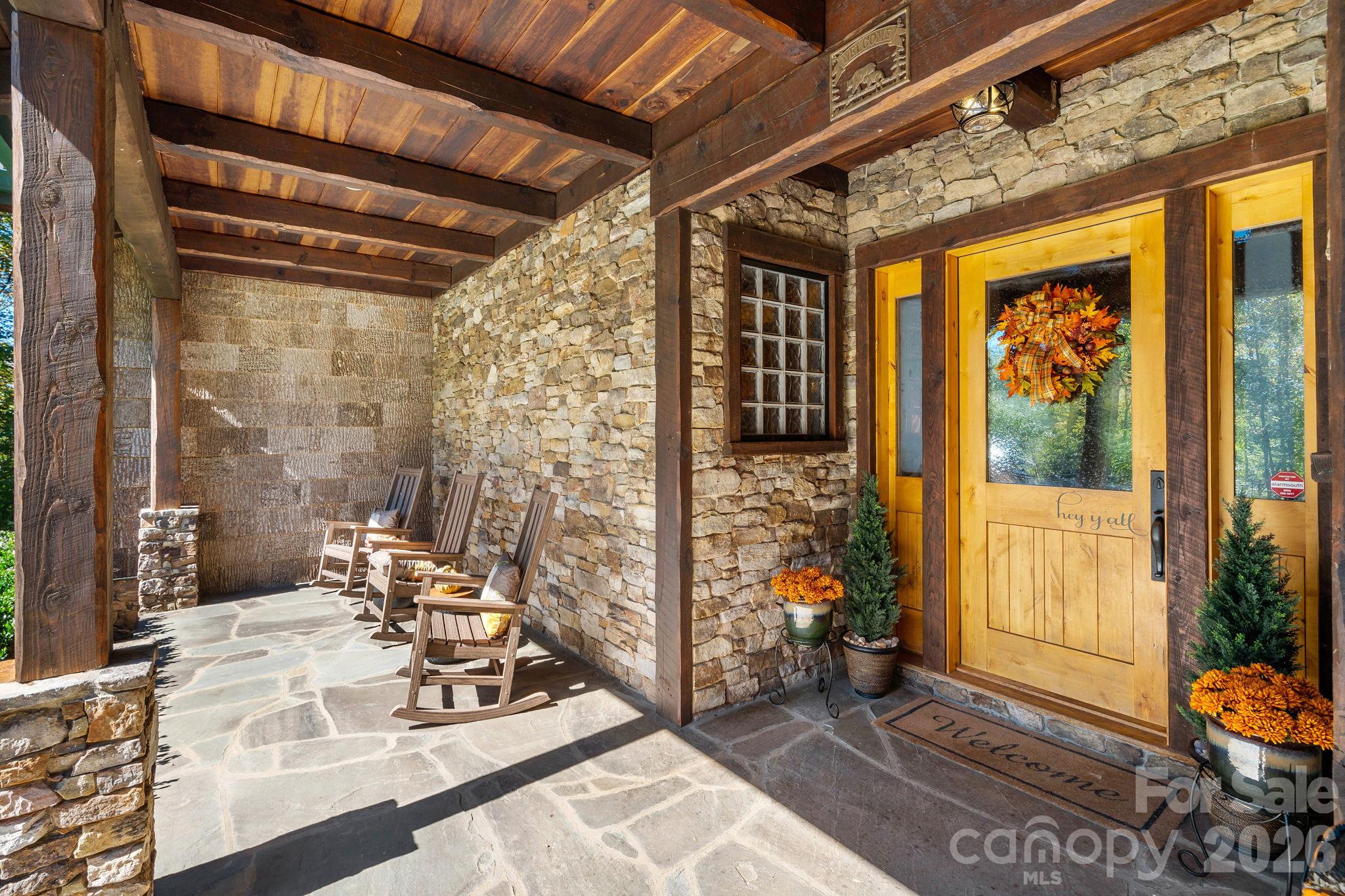 1822 Frog Creek Road Property Photo 4