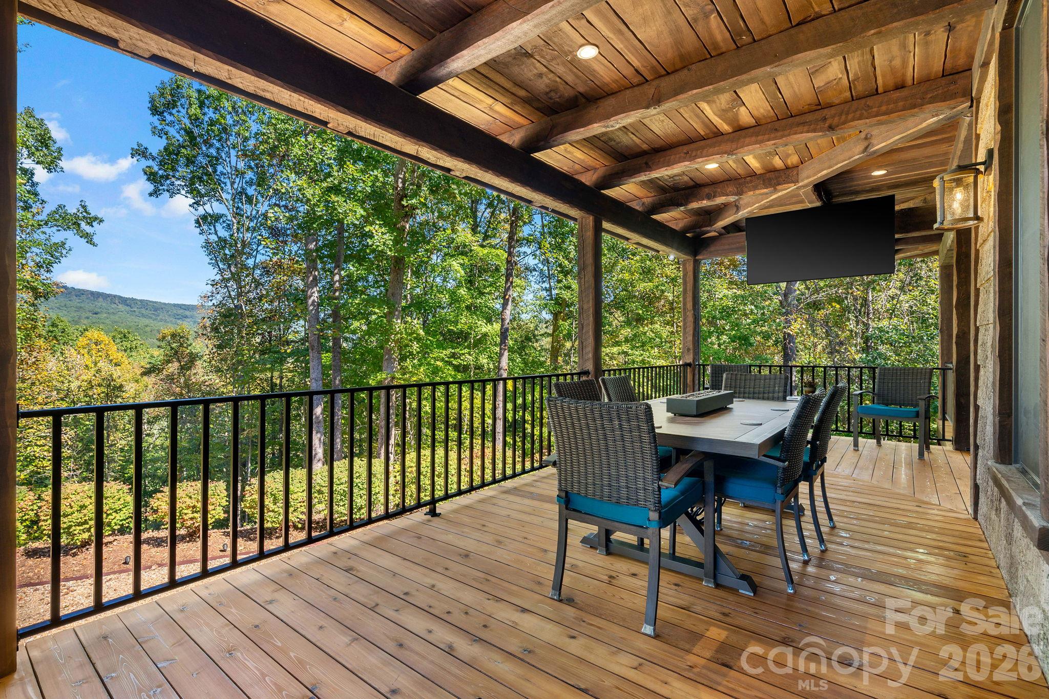 1822 Frog Creek Road Property Photo 7