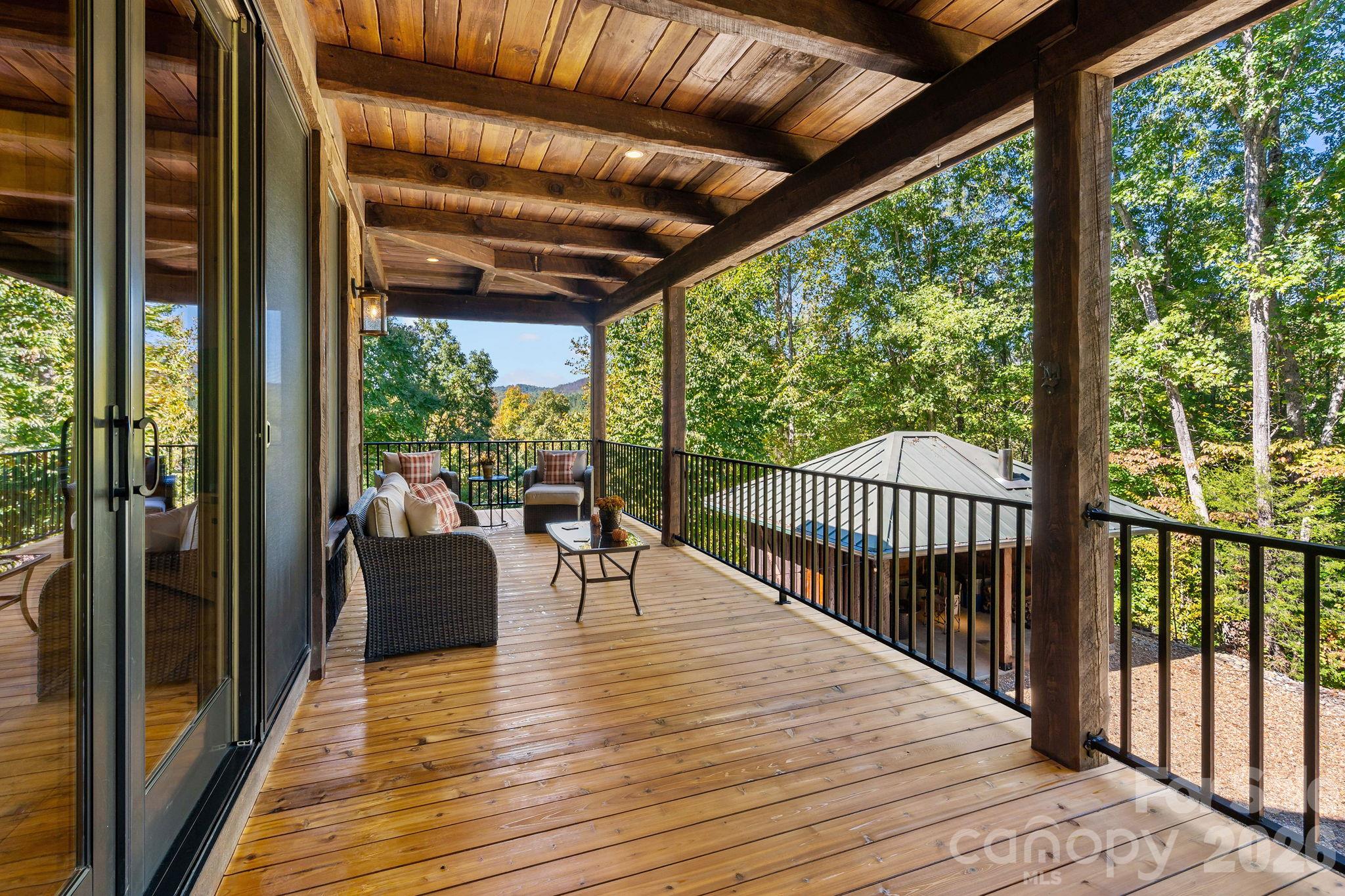 1822 Frog Creek Road Property Photo 8