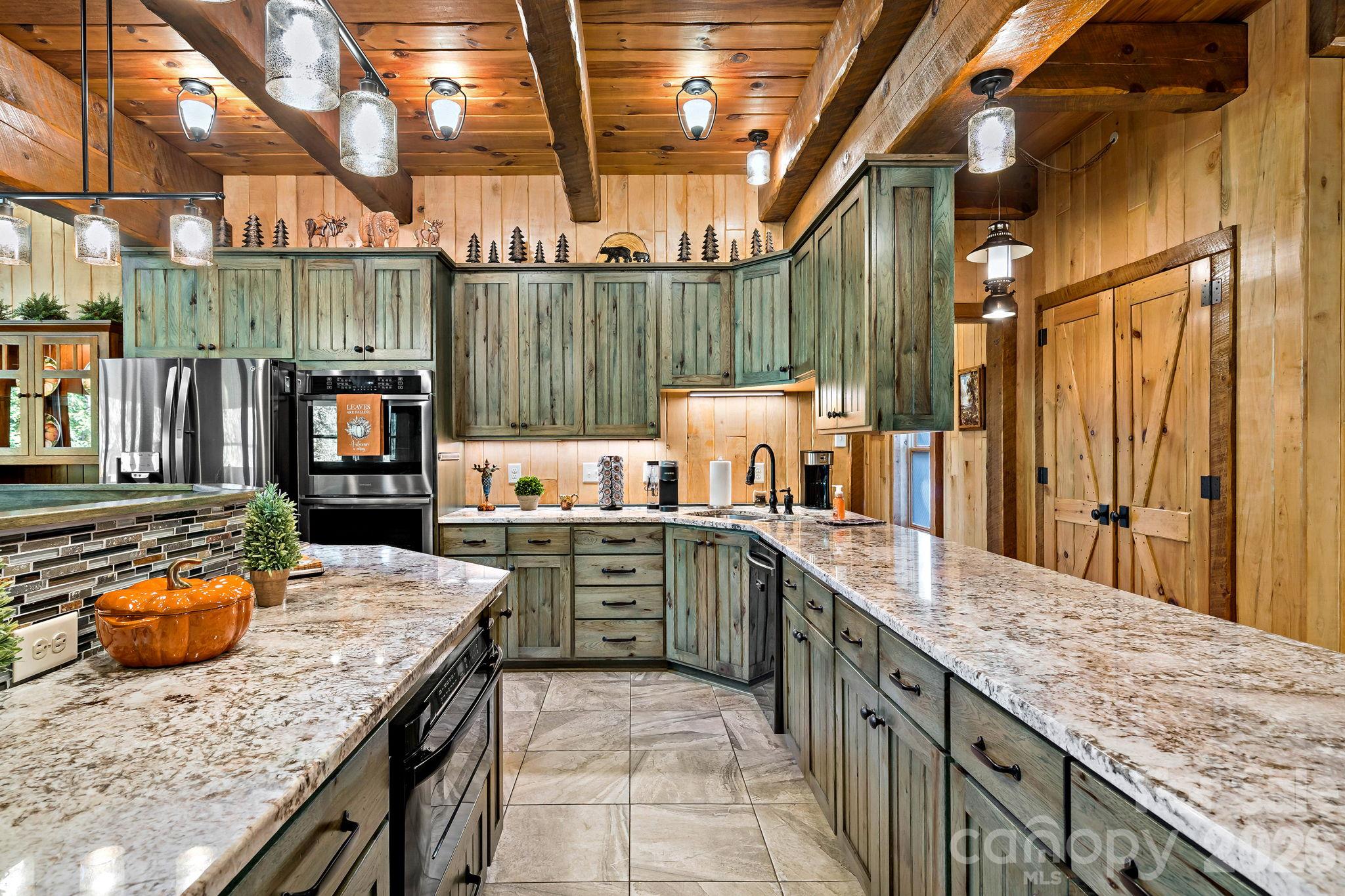 1822 Frog Creek Road Property Photo 14