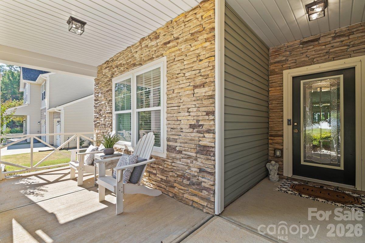 7007 Shaw Court Property Photo 3