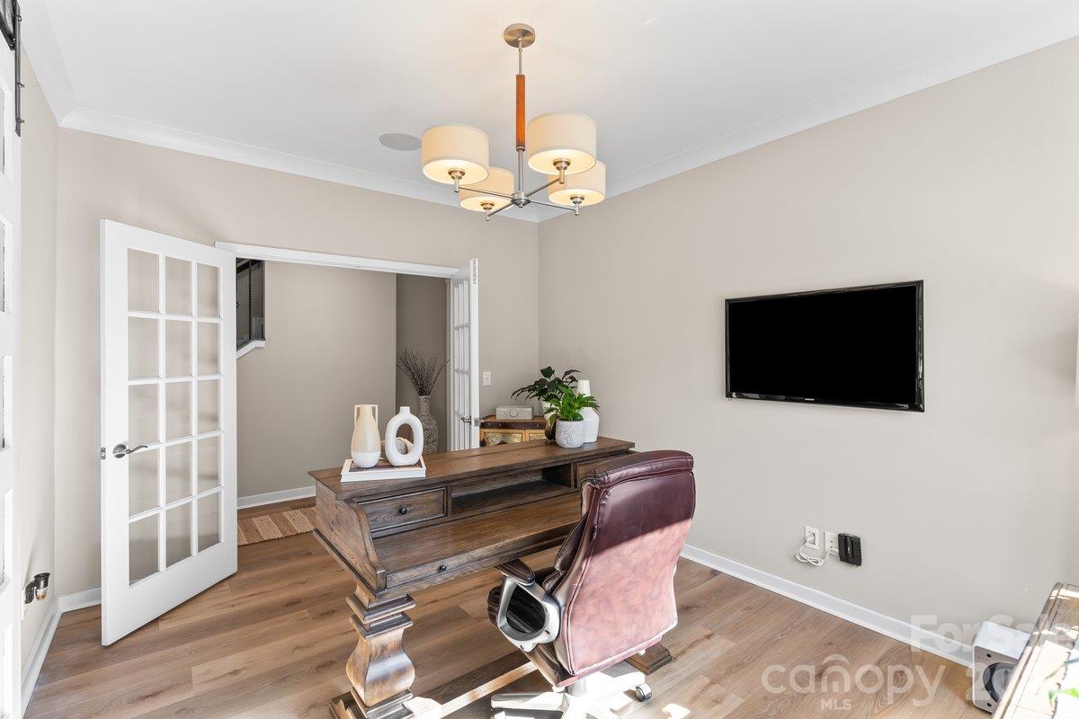 7007 Shaw Court Property Photo 13