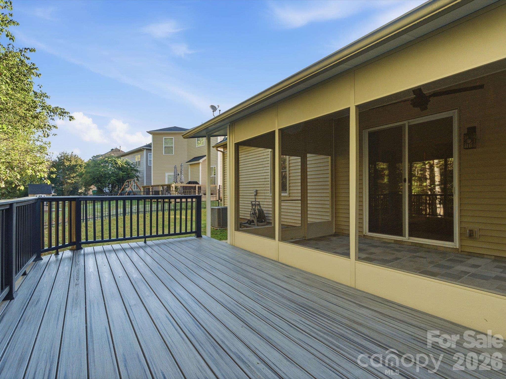 15110 Reminisce Lane Property Photo 12