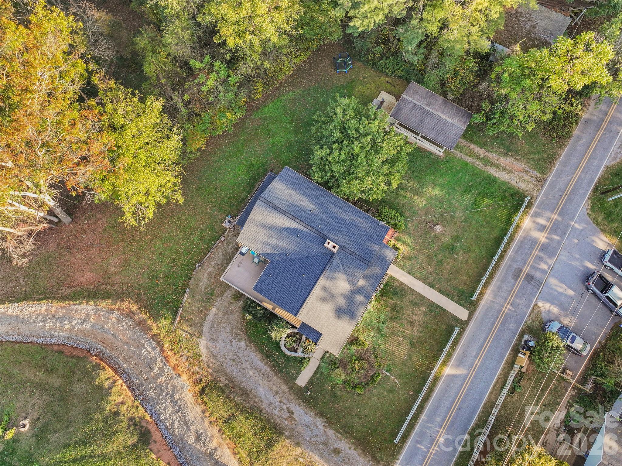 213 Oakmont Drive Property Photo 4